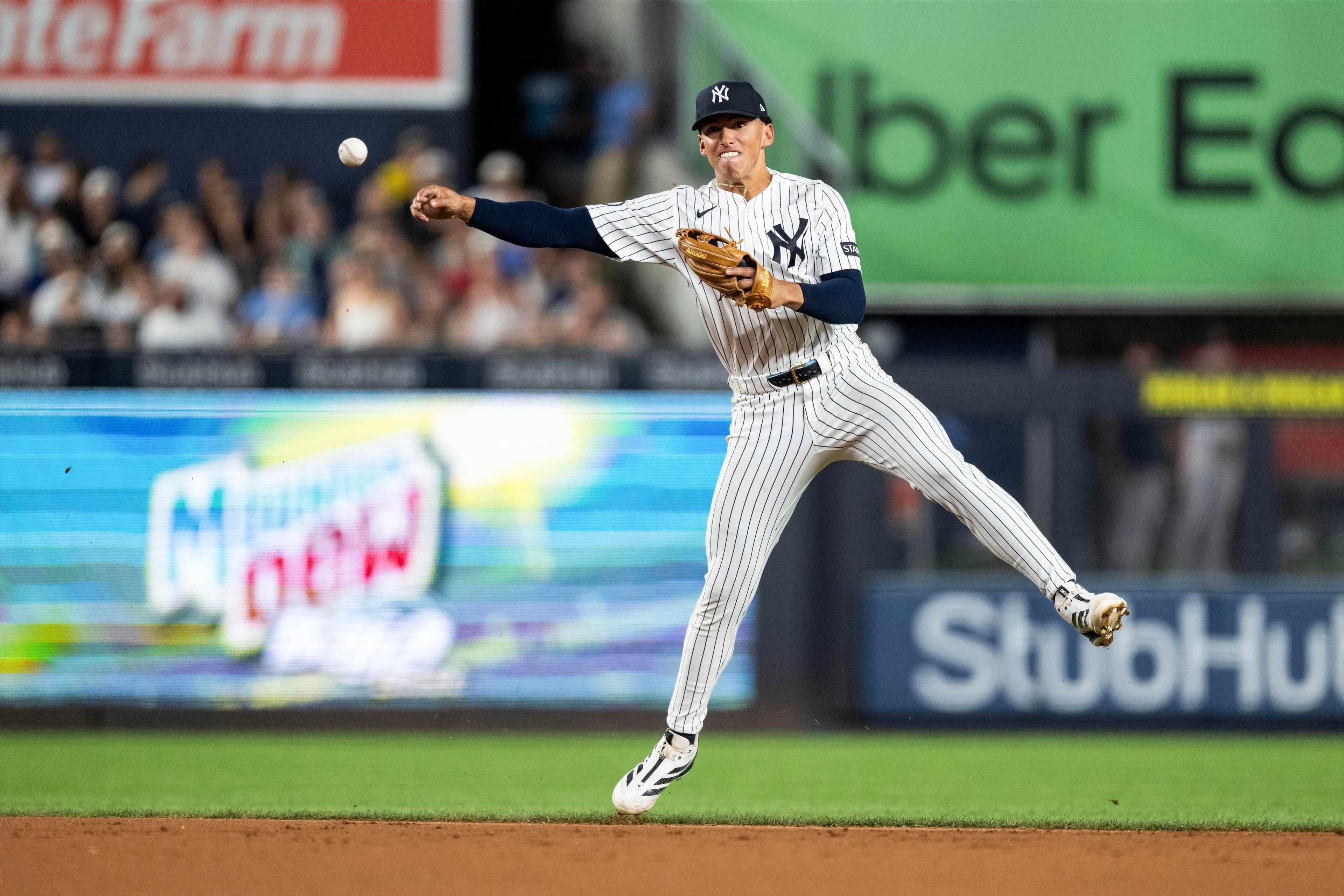 Yankees lift George Lombard Jr. from game with possible knee issue