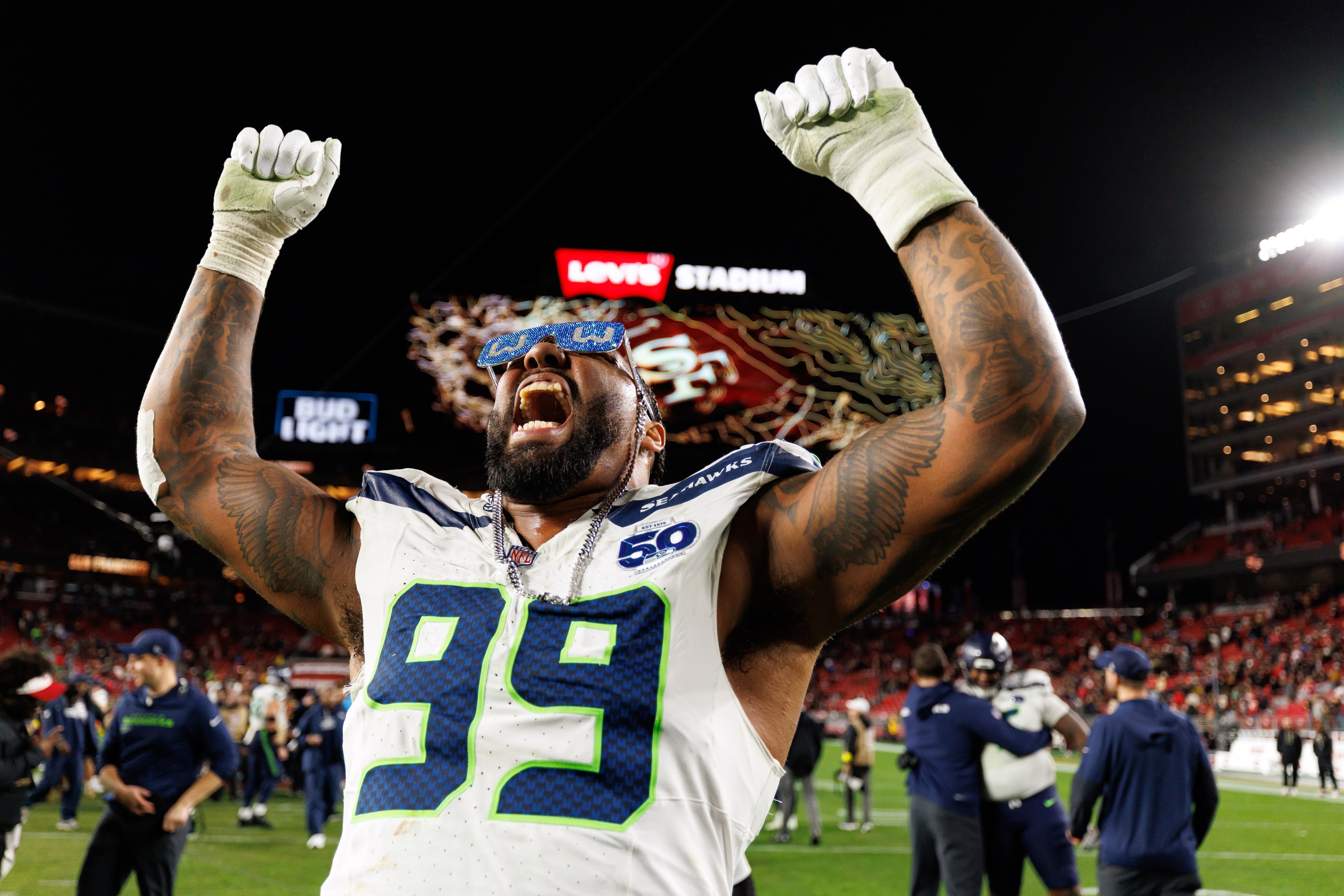 Seahawks get boost up front for key showdown at 49ers, Leonard Williams listed to play