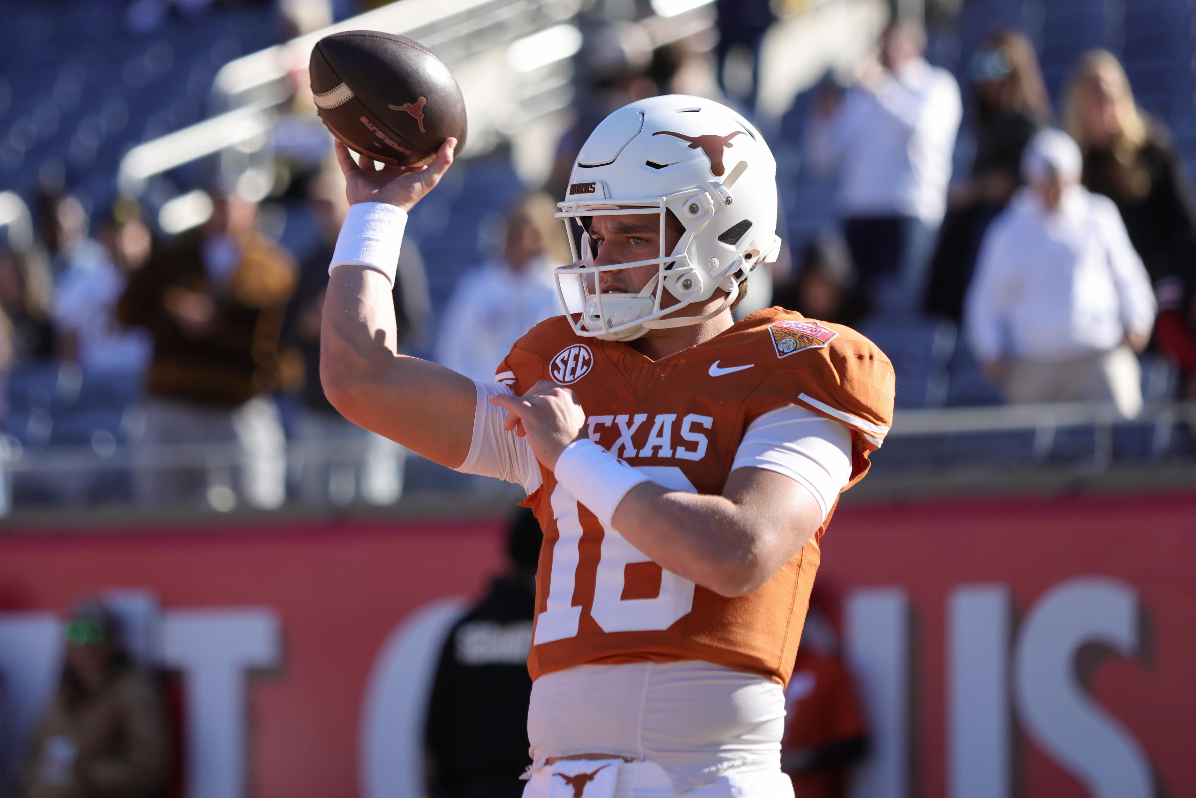 College football preview frames contenders as favorites, playoff hopefuls, and long shots for the 2026 season