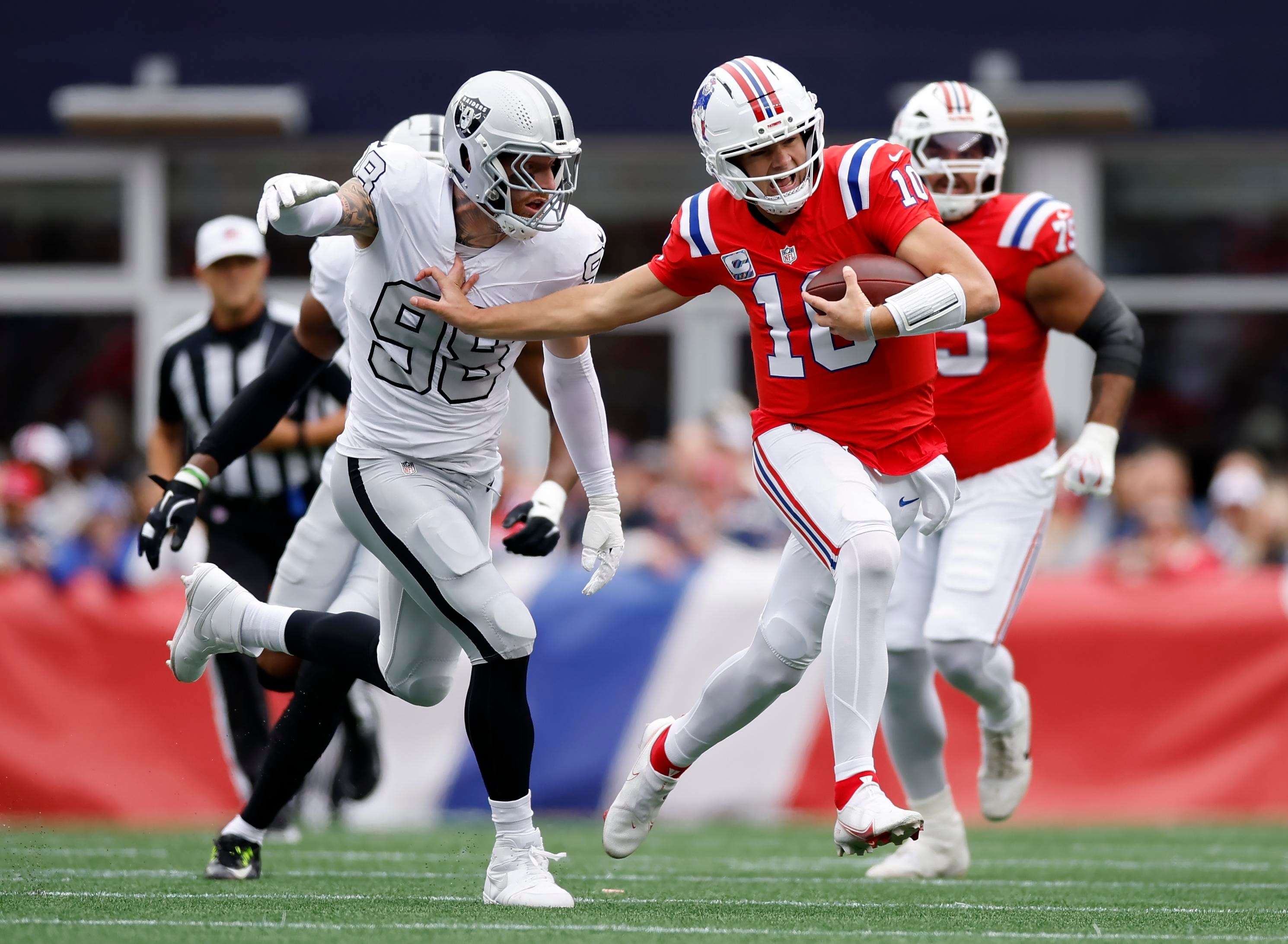 Patriots’ early burst and team defense dull Maxx Crosby as New England opens fast vs. Las Vegas
