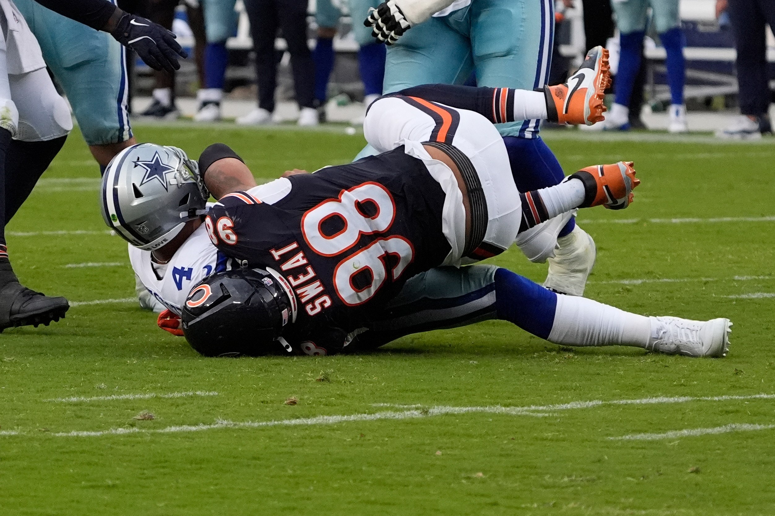 Montez Sweat suspended for two games, adding pressure to Bears’ ailing pass rush