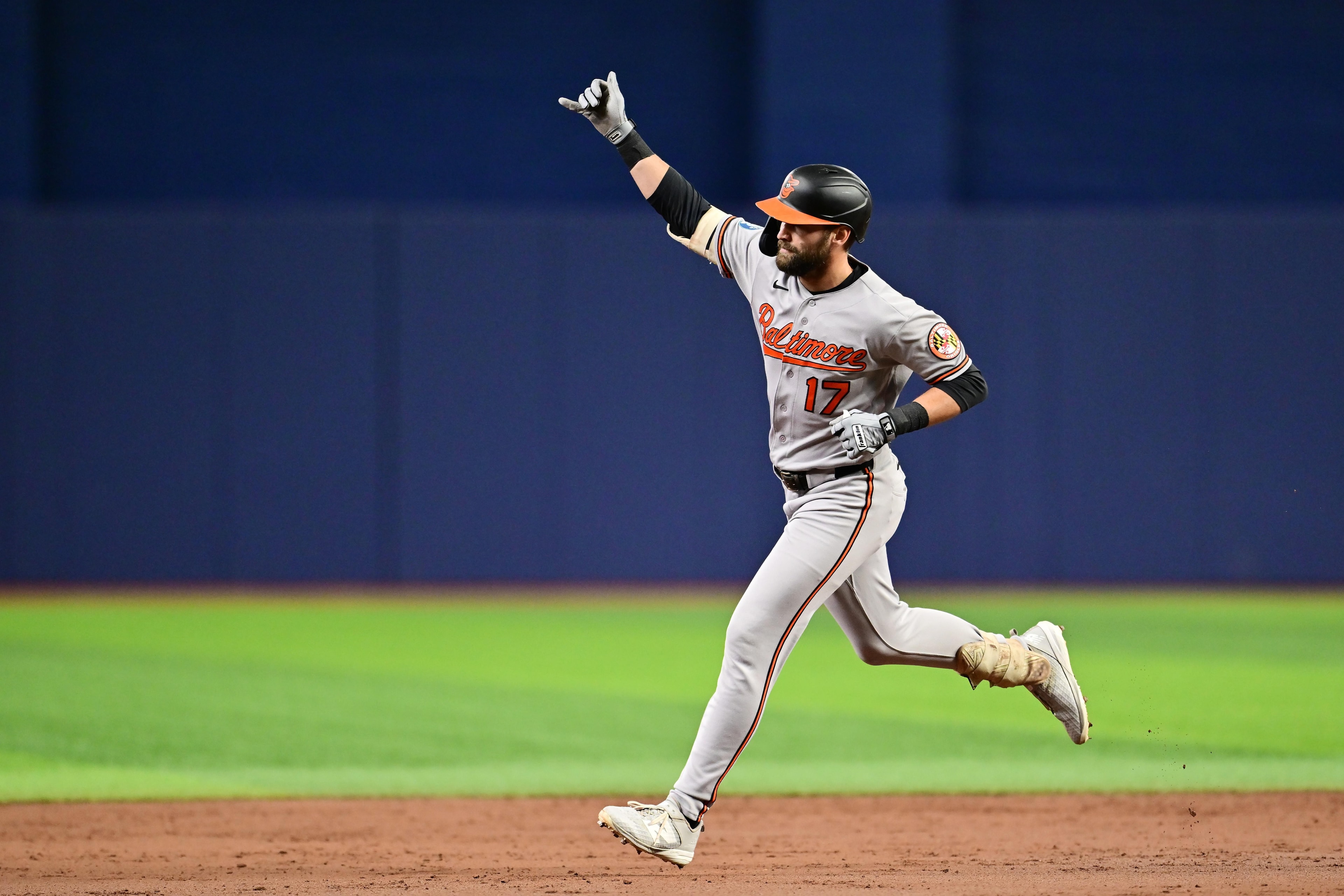 Orioles pull within one game of the final AL wild-card spot after 6-5 win in Tampa