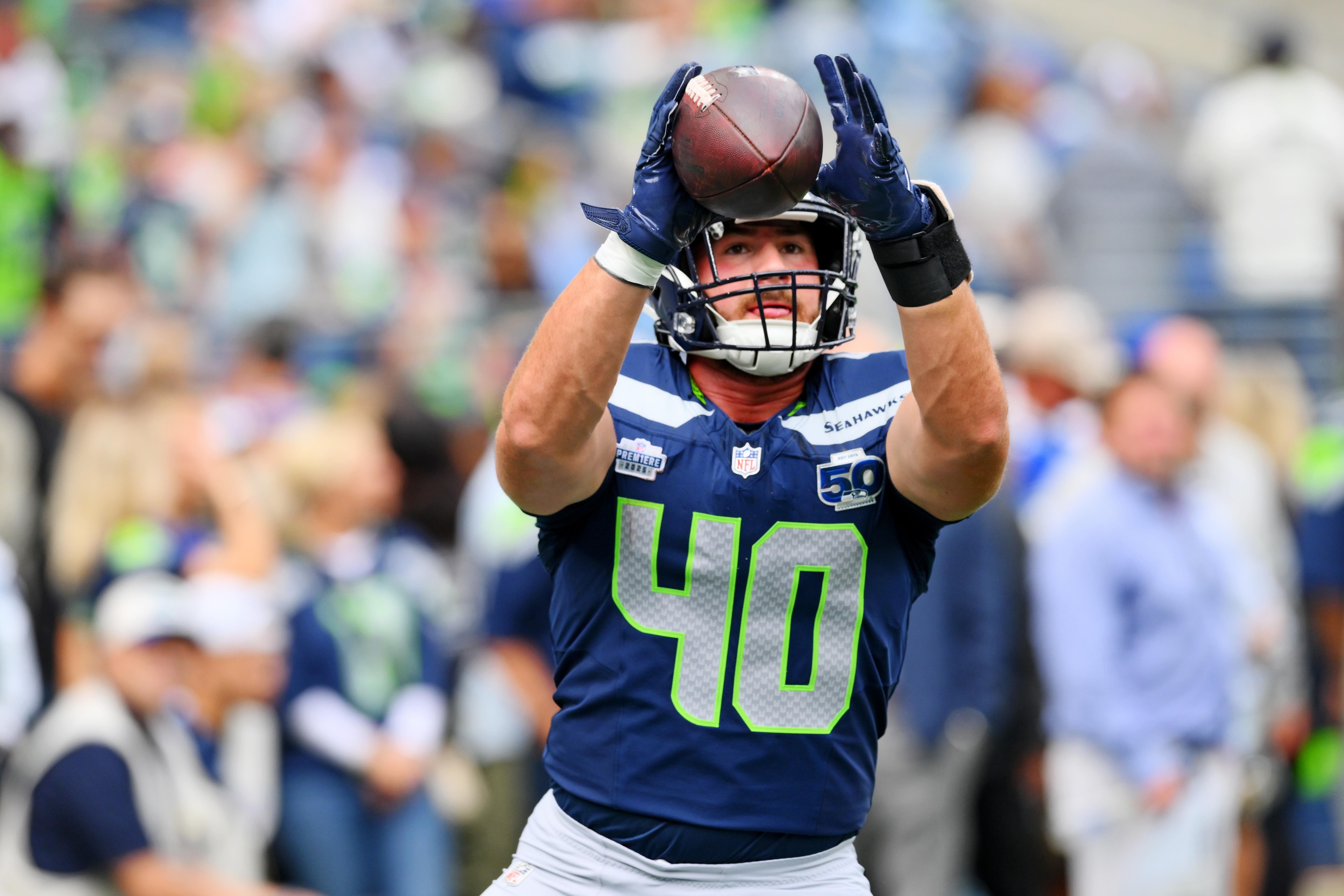 Seahawks place fullback Robbie Ouzts on IR, ending his 2026 season