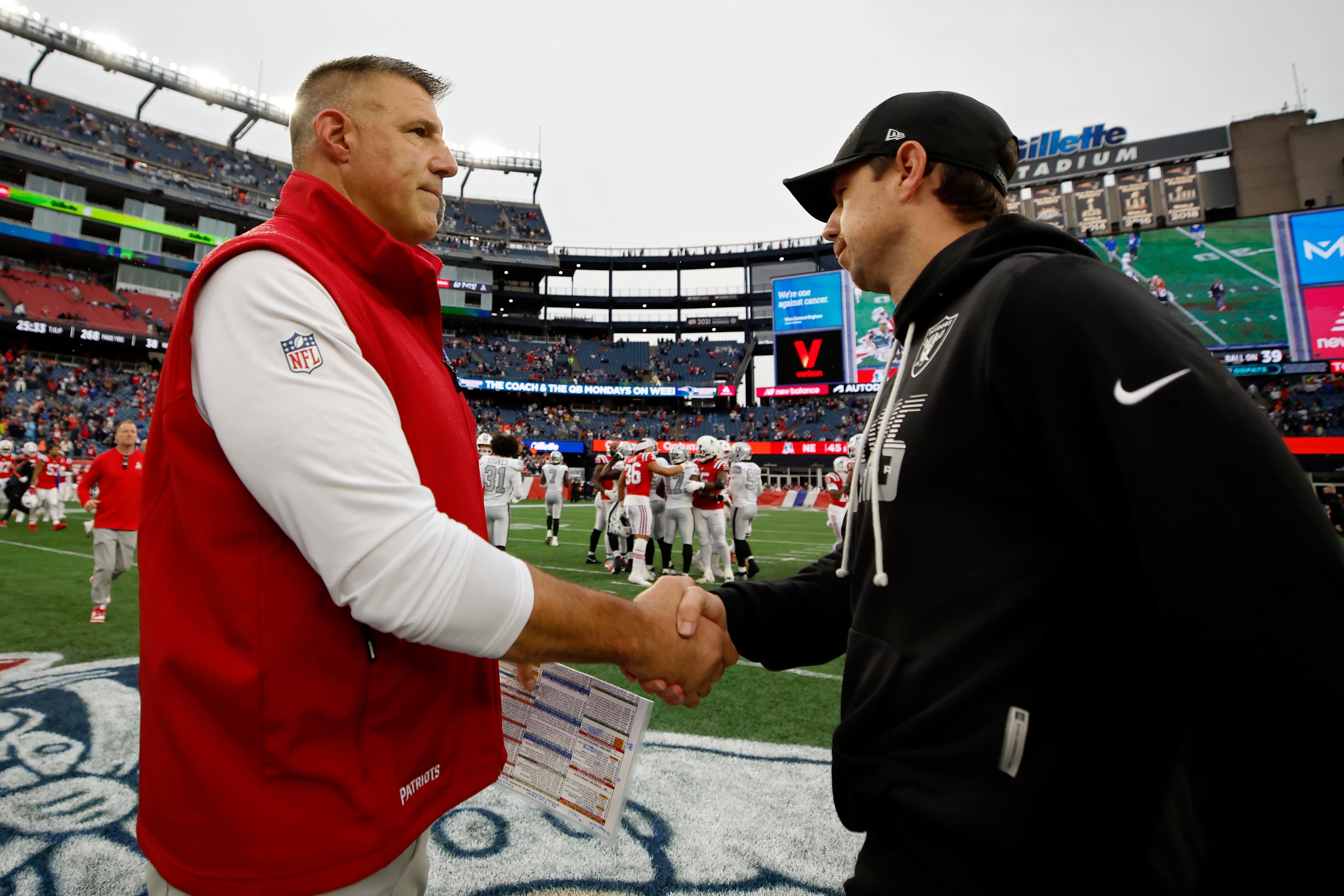 Patriots rout Raiders 45-17 as Klint Kubiak’s game plan unravels in three-phase breakdown