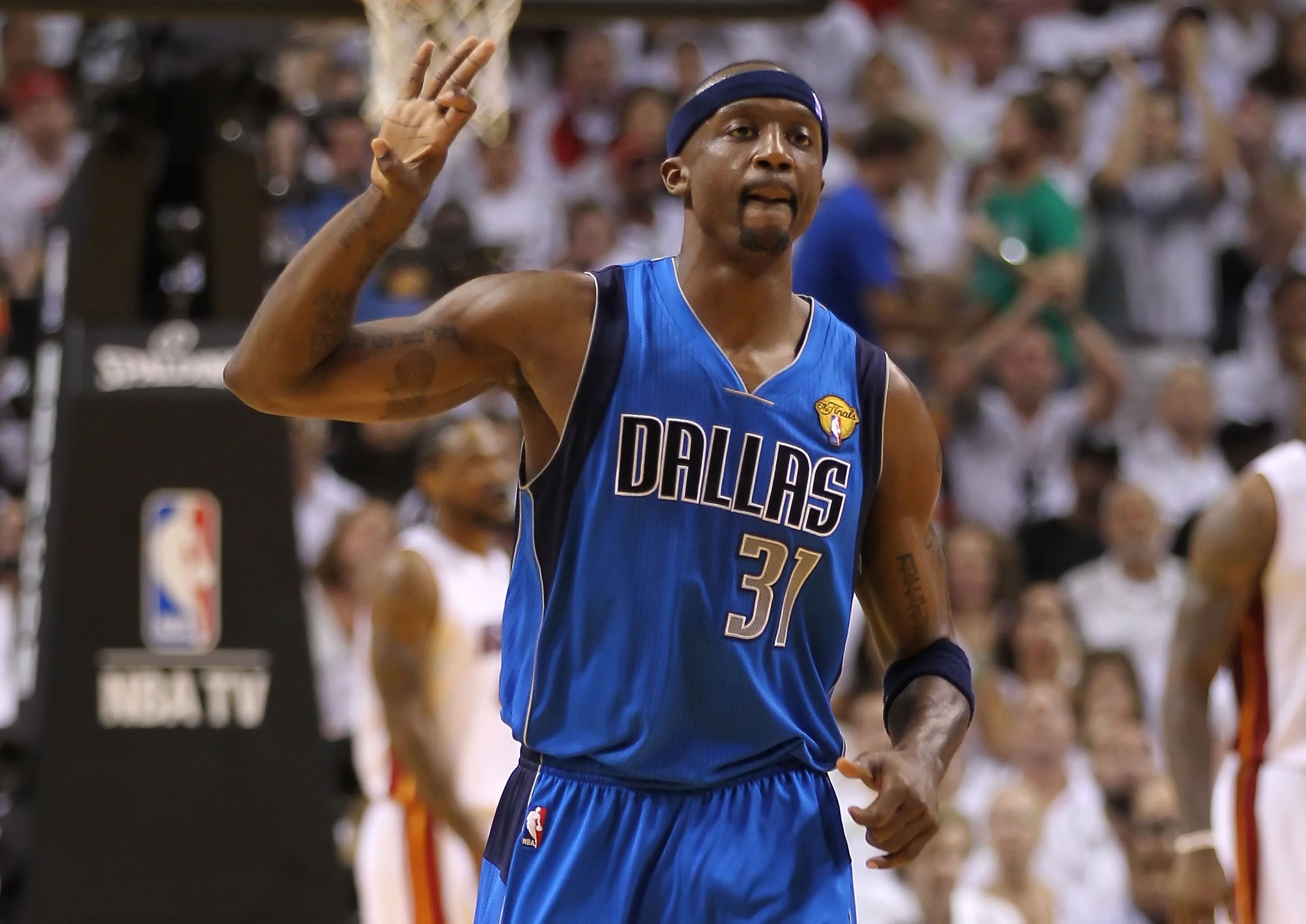 A Dallas Mavericks case for retiring Jason Terry’s number grows louder
