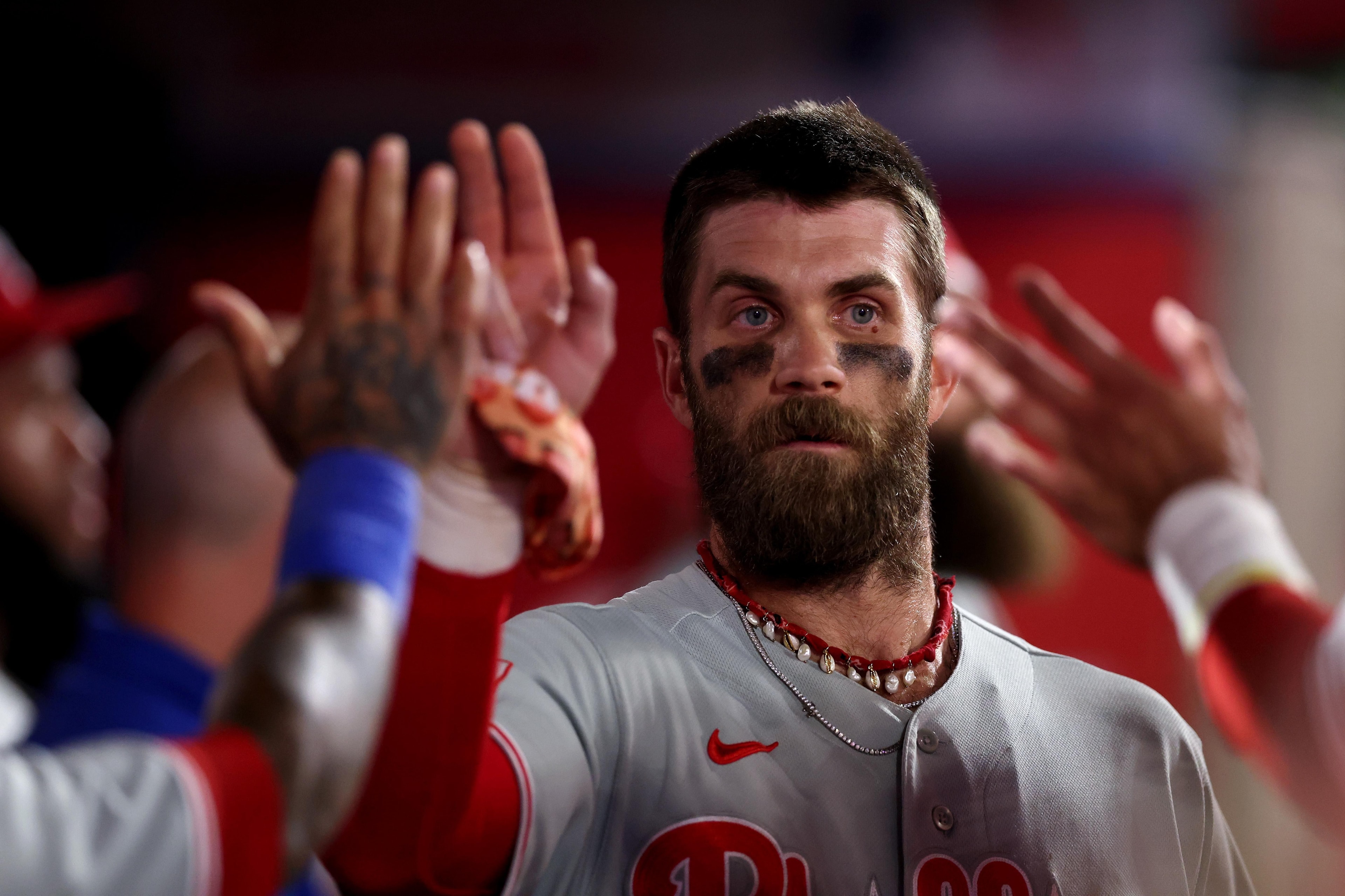 Phillies turn a rough start into a 4-2 week, set sights on a wild-card showdown in Arizona