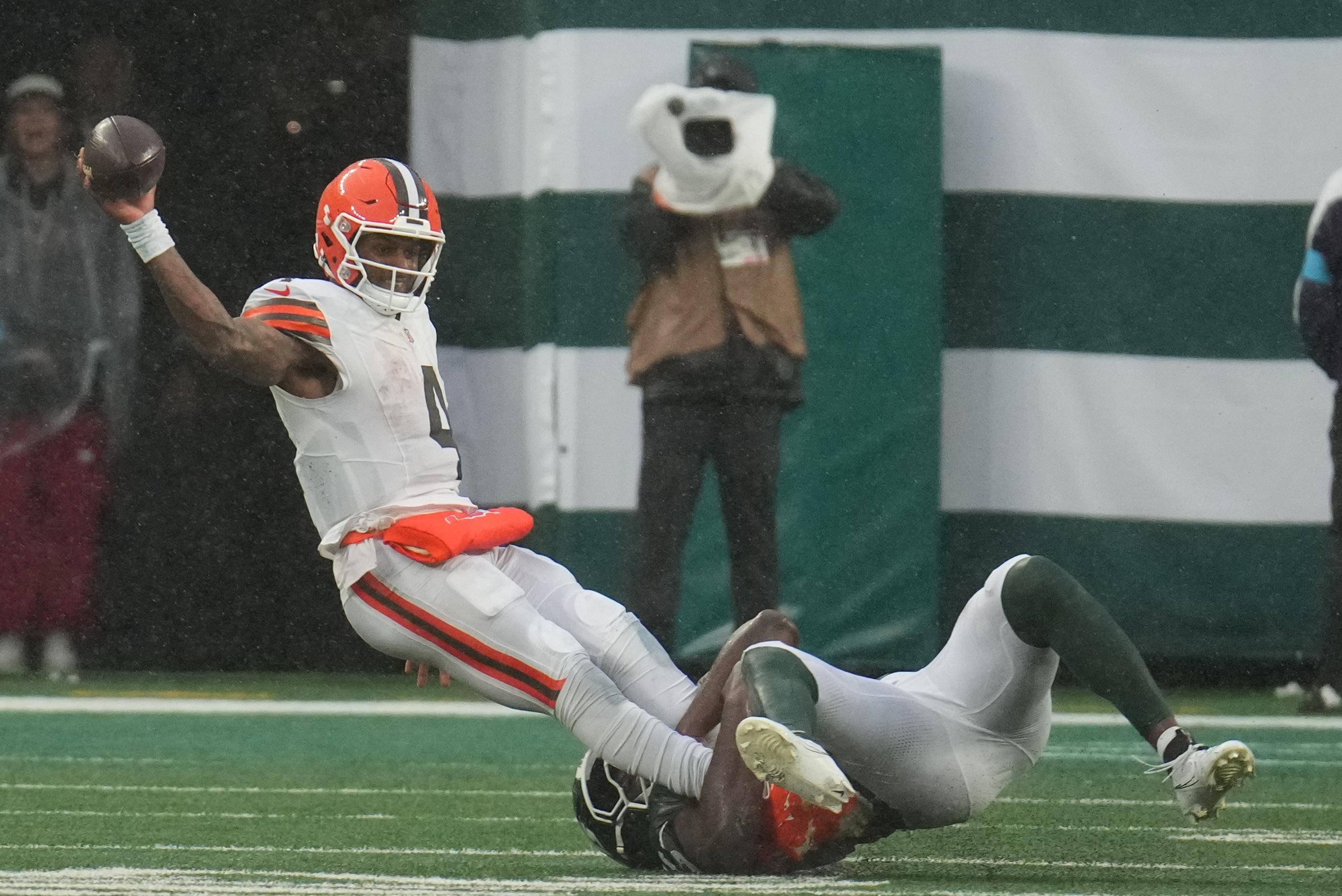 Jets Turn “Win Ugly” Into Week 5 Survival vs. Browns
