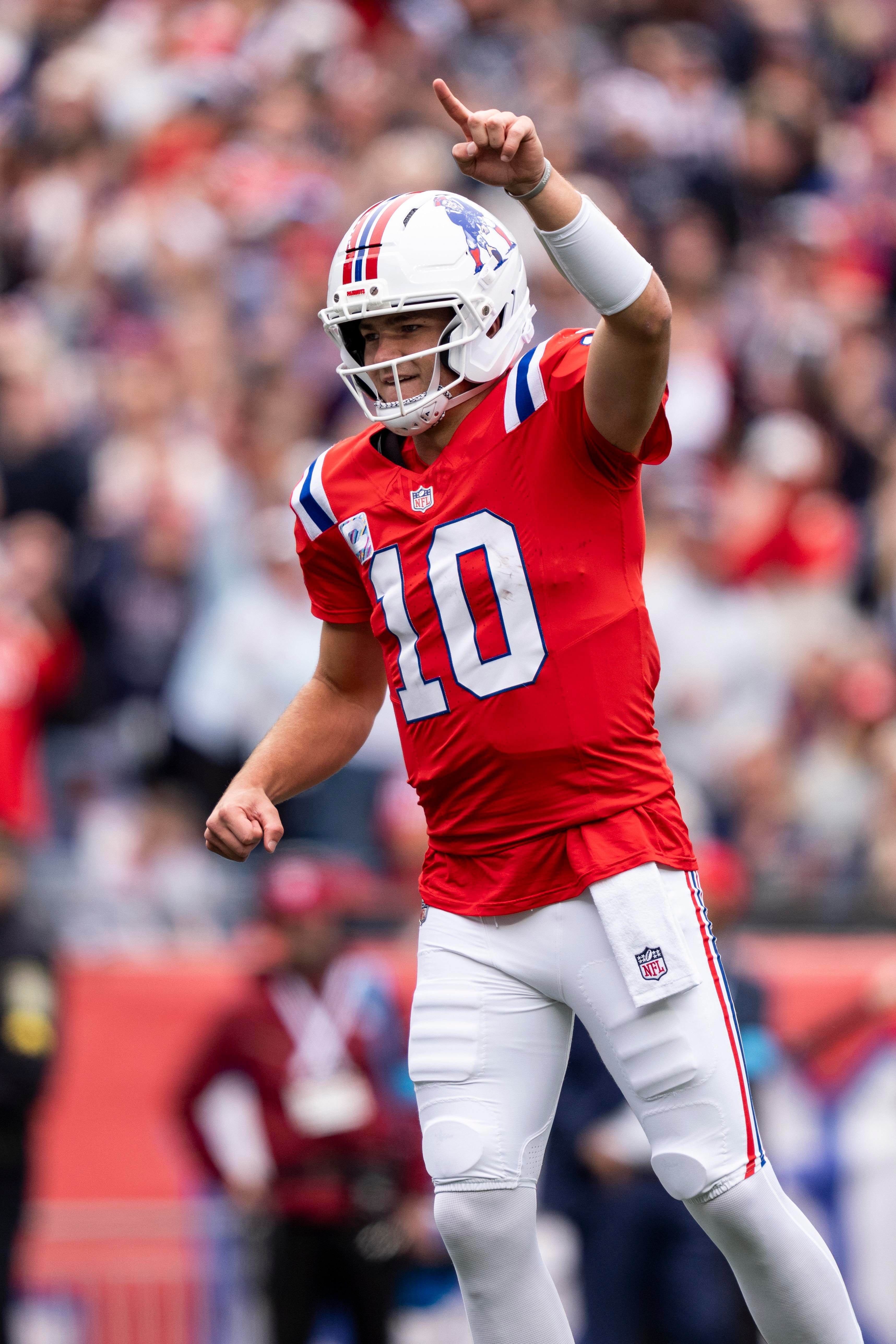 Patriots roundup turns film-room focus on Drake Maye’s Week 5 improvement