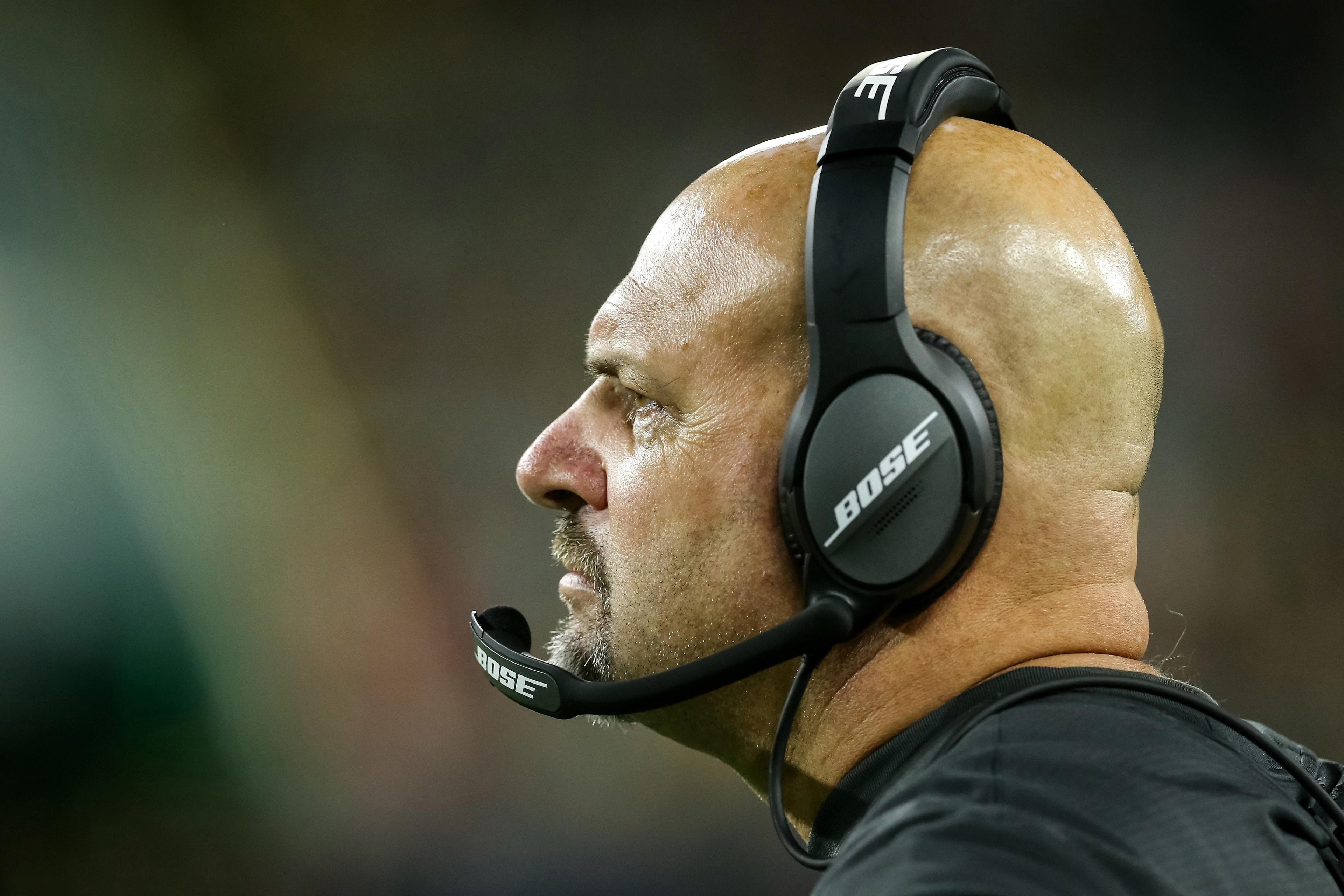 Cowboys bring in defensive assistance amid NFC East funk