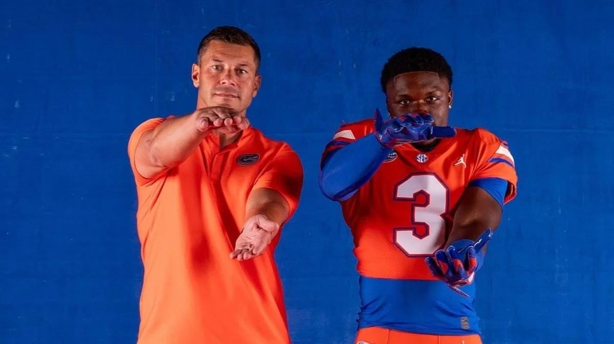 Easton Royal, the nation’s top WR prospect, flips commitment from Texas to Florida