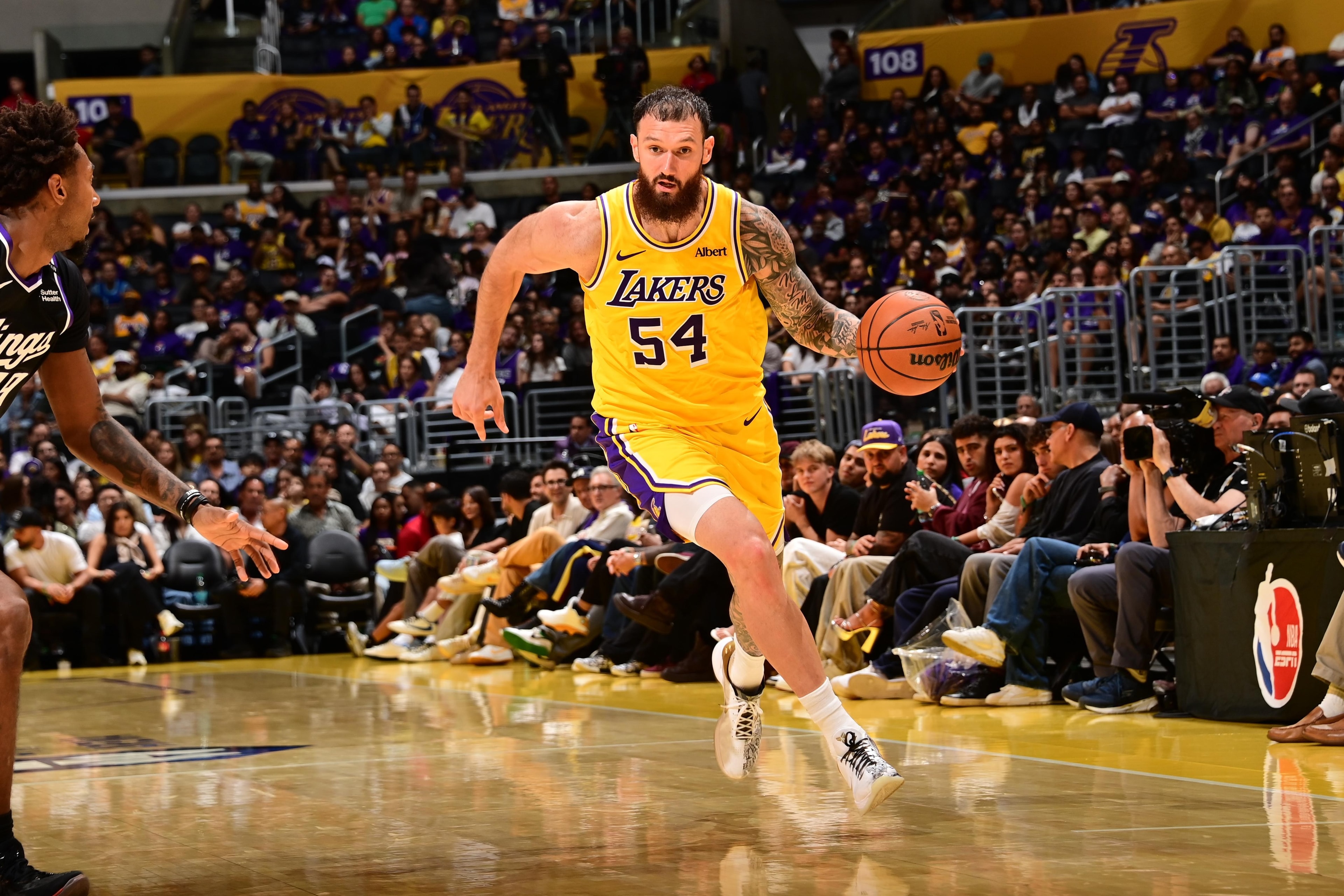 Luka Dončić and Sandro Mamukelashvili lead Lakers to 114-110 preseason win over Kings