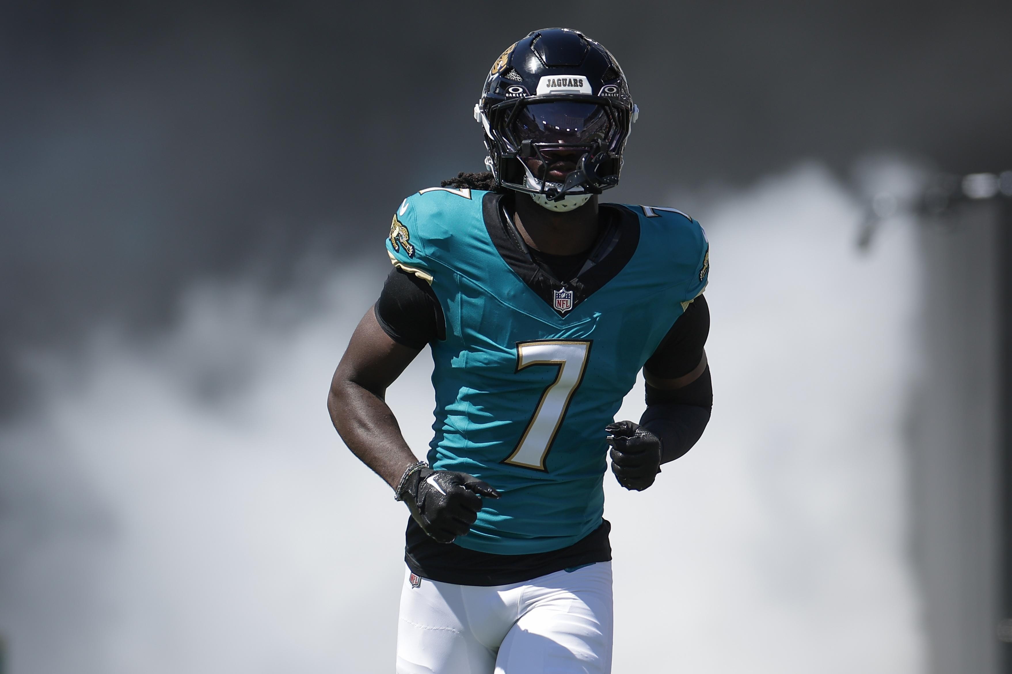 Rams deadline pressure meets limited flexibility as Les Snead weighs trades
