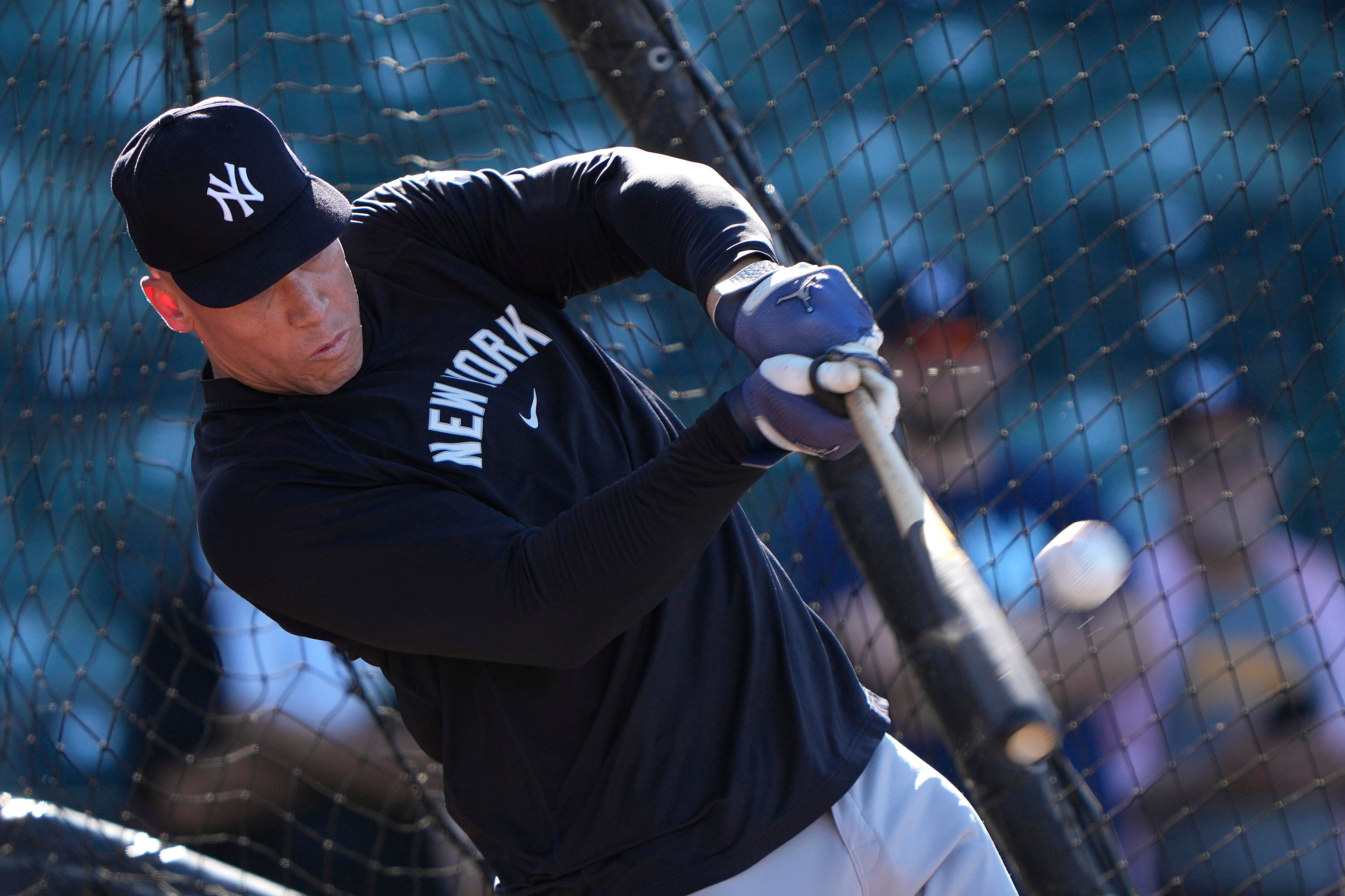 Aaron Judge takes swings again as Yankees navigate late-August injury questions