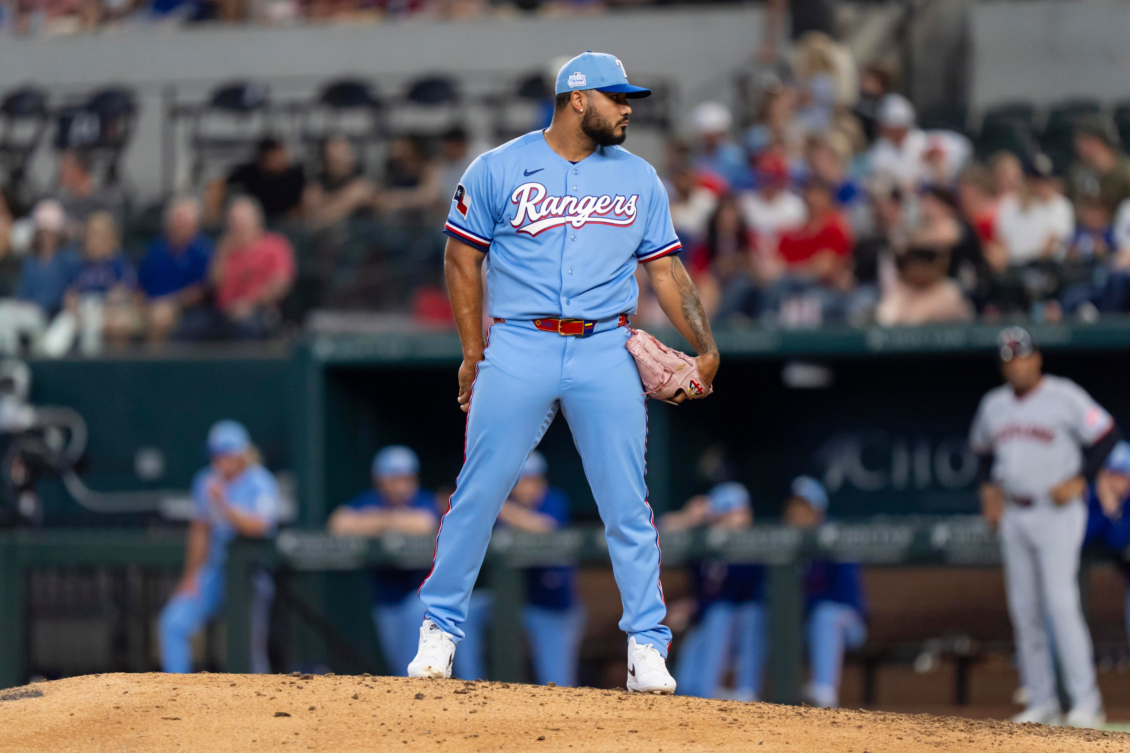 Rangers’ Luis Curvelo clears waivers, is outrighted to Triple-A Round Rock