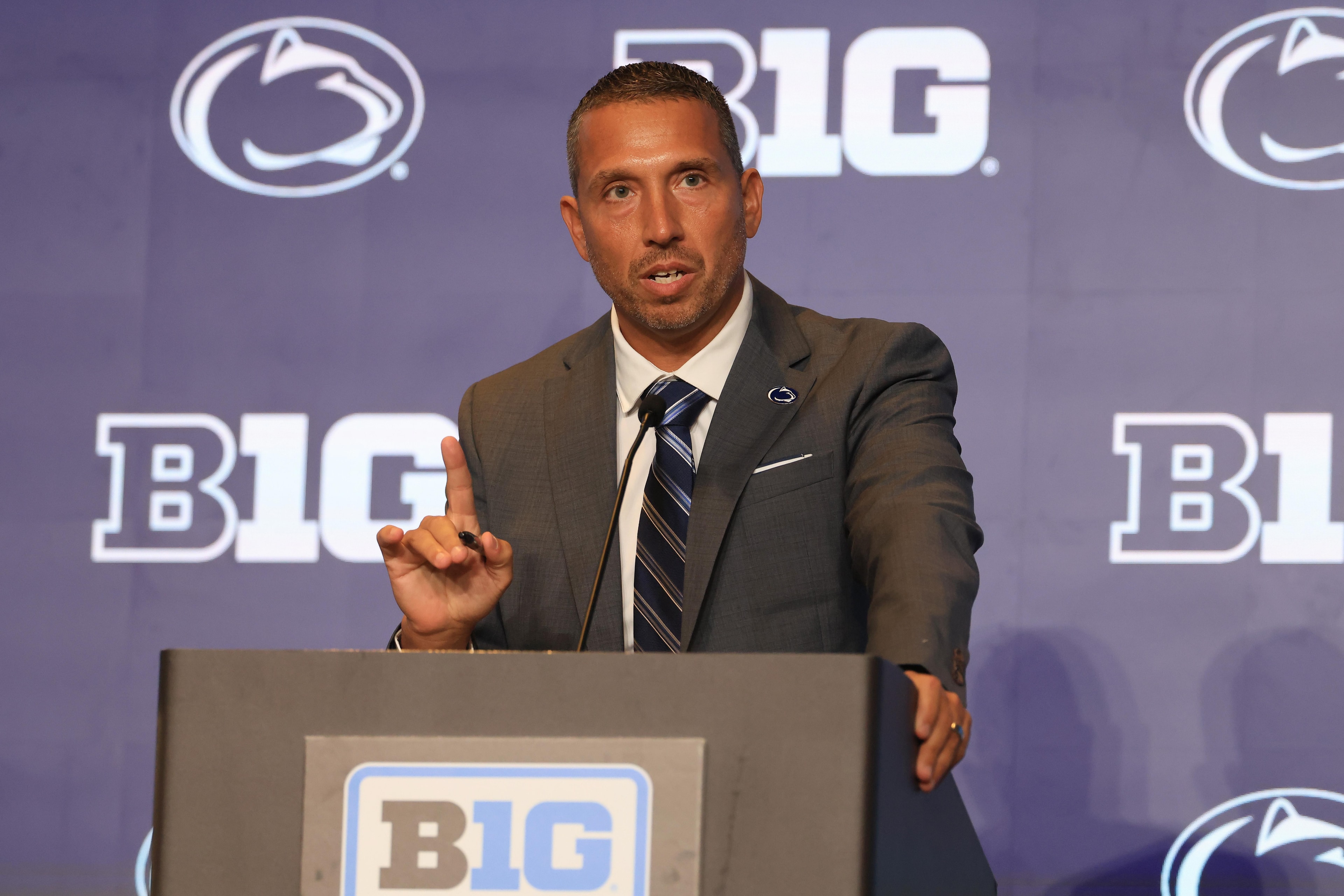 MMQB’s BSD Masthead sketches record projections for the Lions in Matt Campbell’s first season