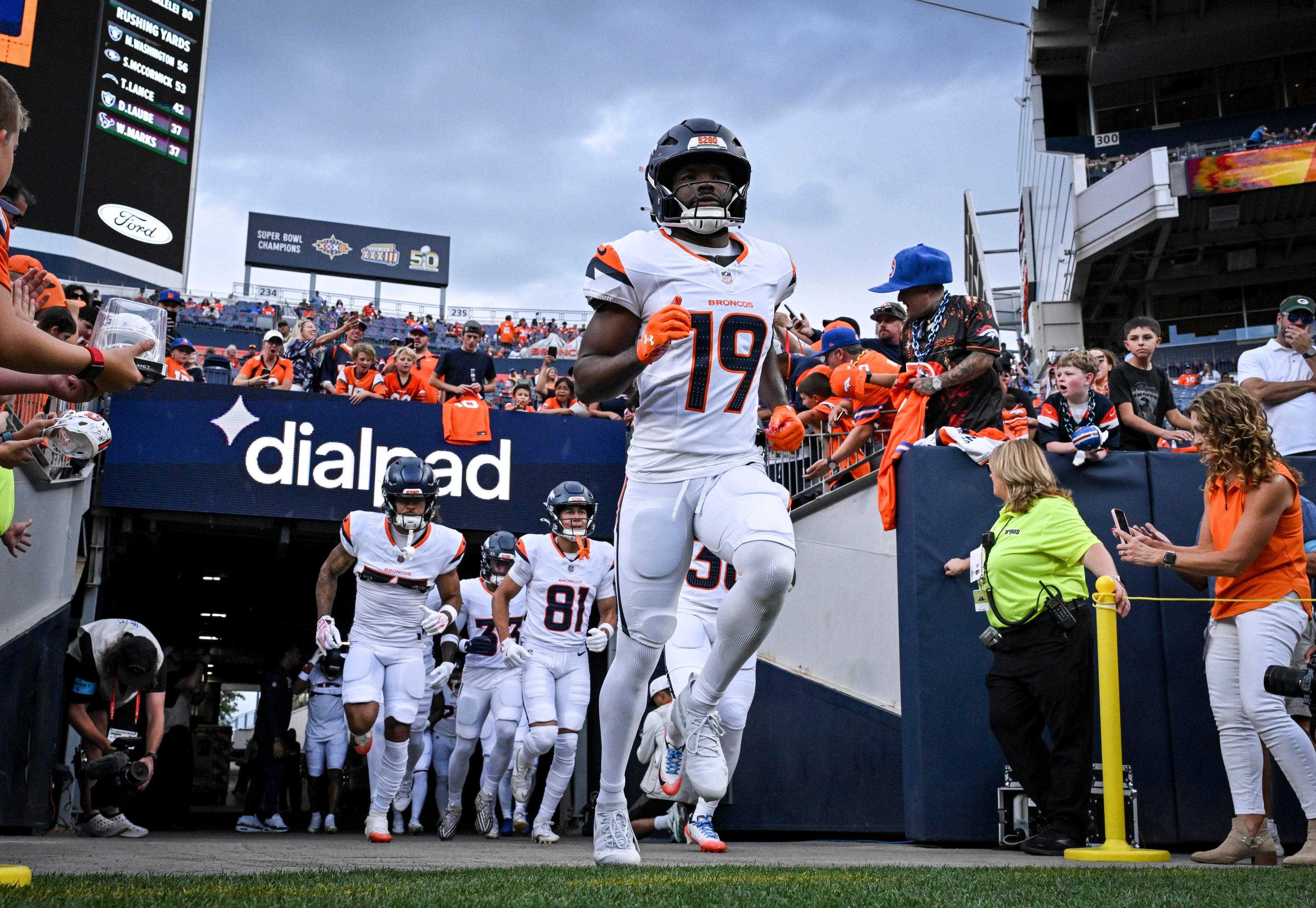 Marvin Mims Jr. returns in Broncos’ preseason opener, nursing a bruised foot after an early series