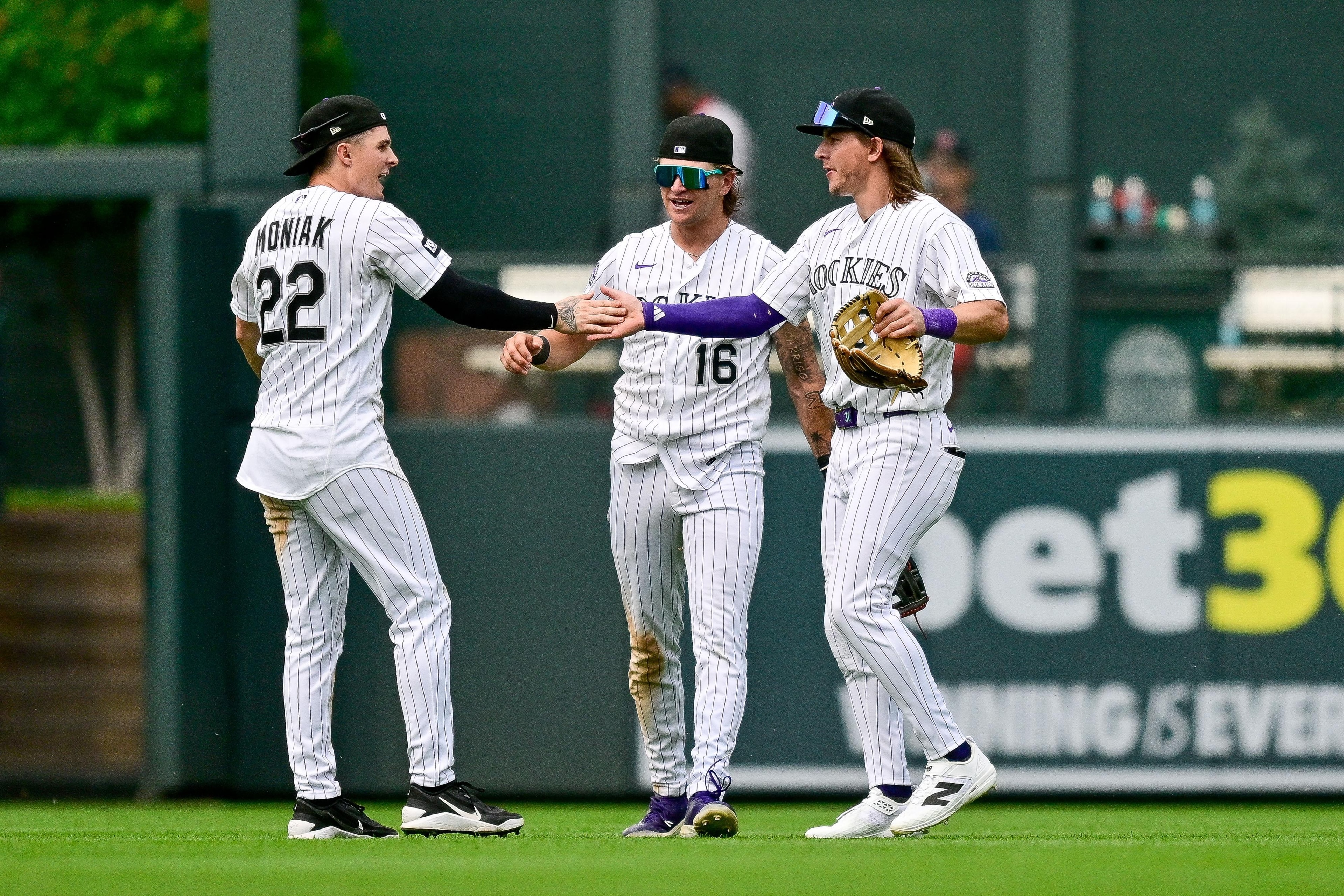 MLB Teams Face a Tight Timeline for Contract Discussions Before a Potential December Lockout