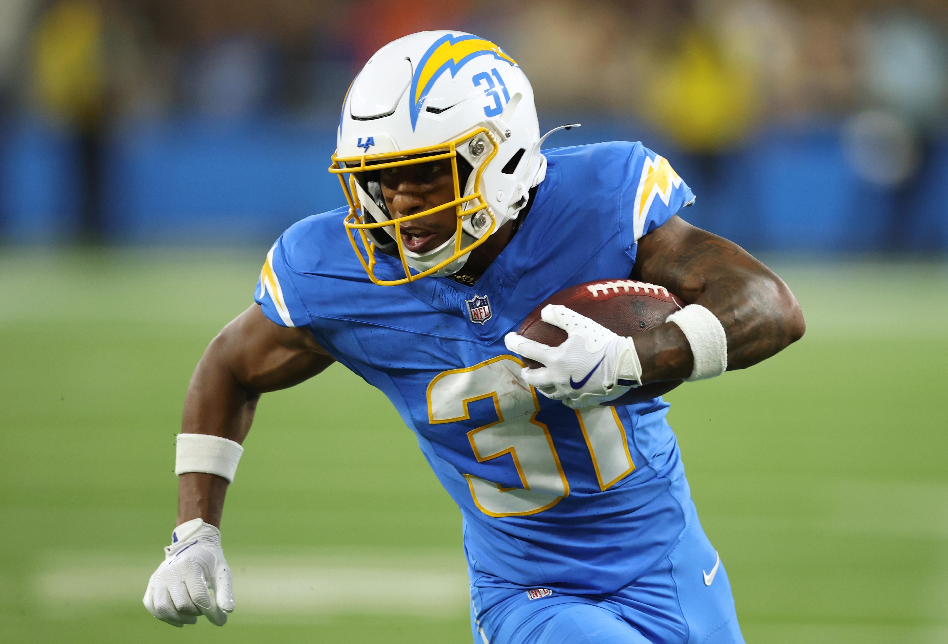 Greg DesRosiers Jr. stands out as Chargers’ roster competition heats up in vs. Rams audition