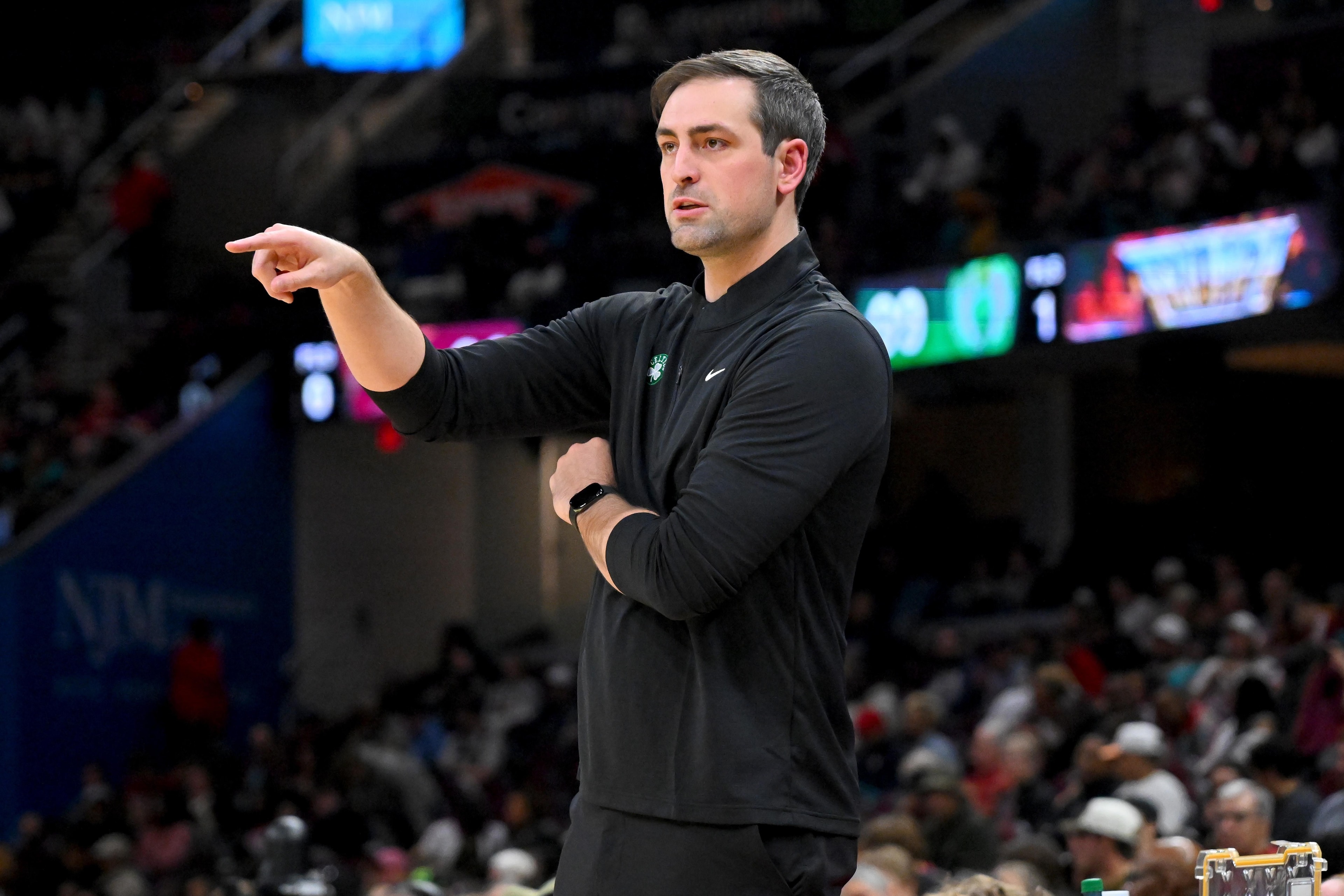 Celtics’ DJ MacLeay and Tony Dobbins share head-coach spotlight in preseason