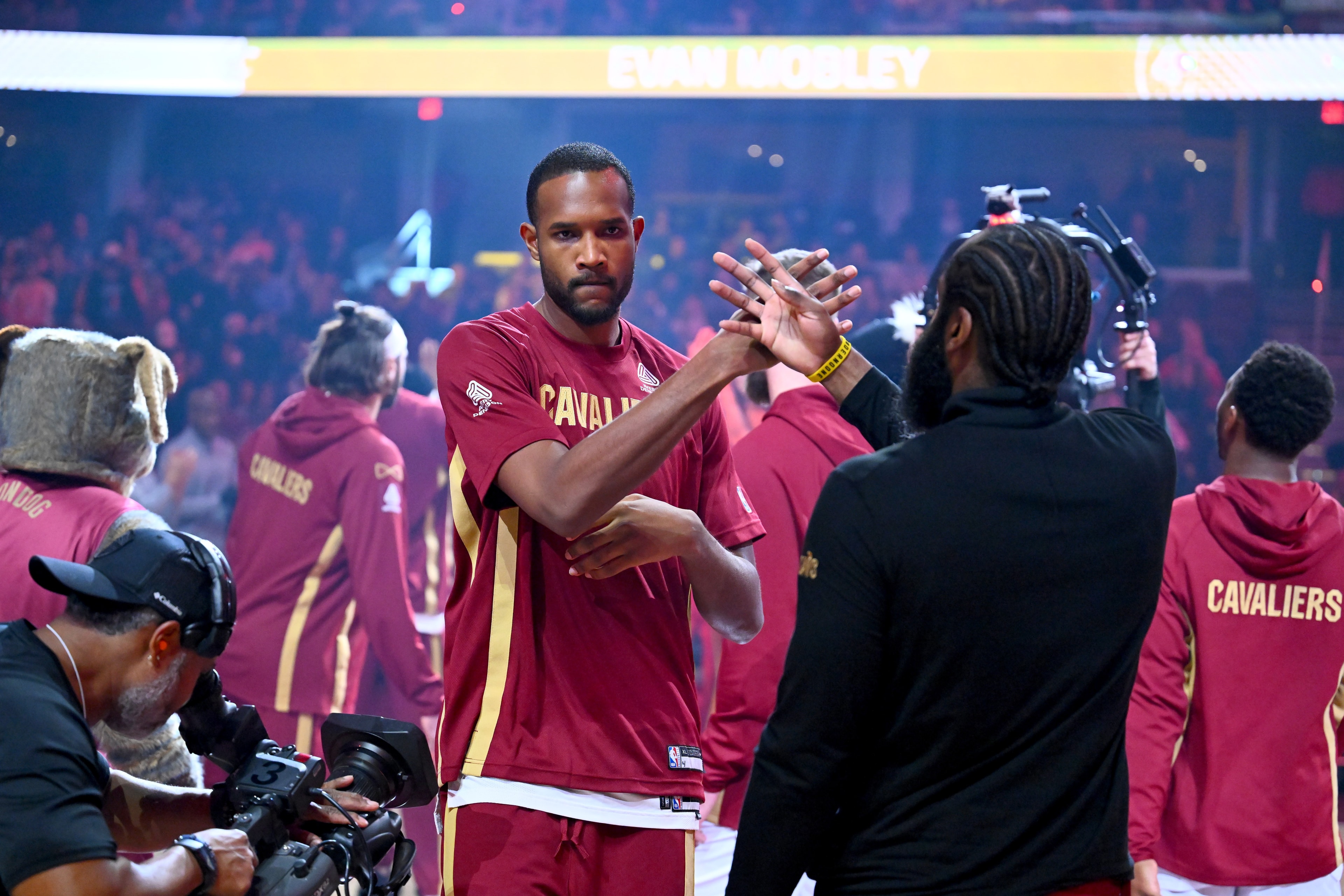 Cavs’ Season Preview Puts Evan Mobley’s Development at the Center of Cleveland’s Title Calculus