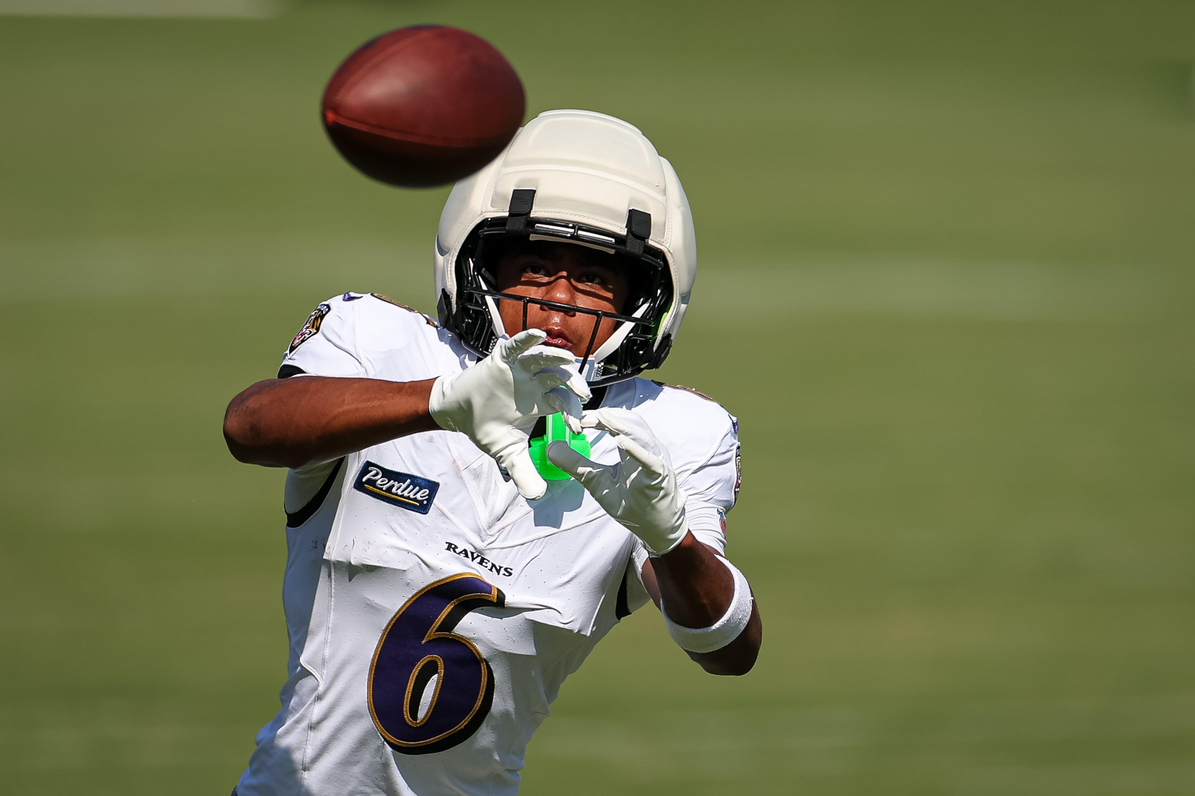 Ravens receiver Rashod Bateman sparks early momentum in physical joint practice vs. Commanders