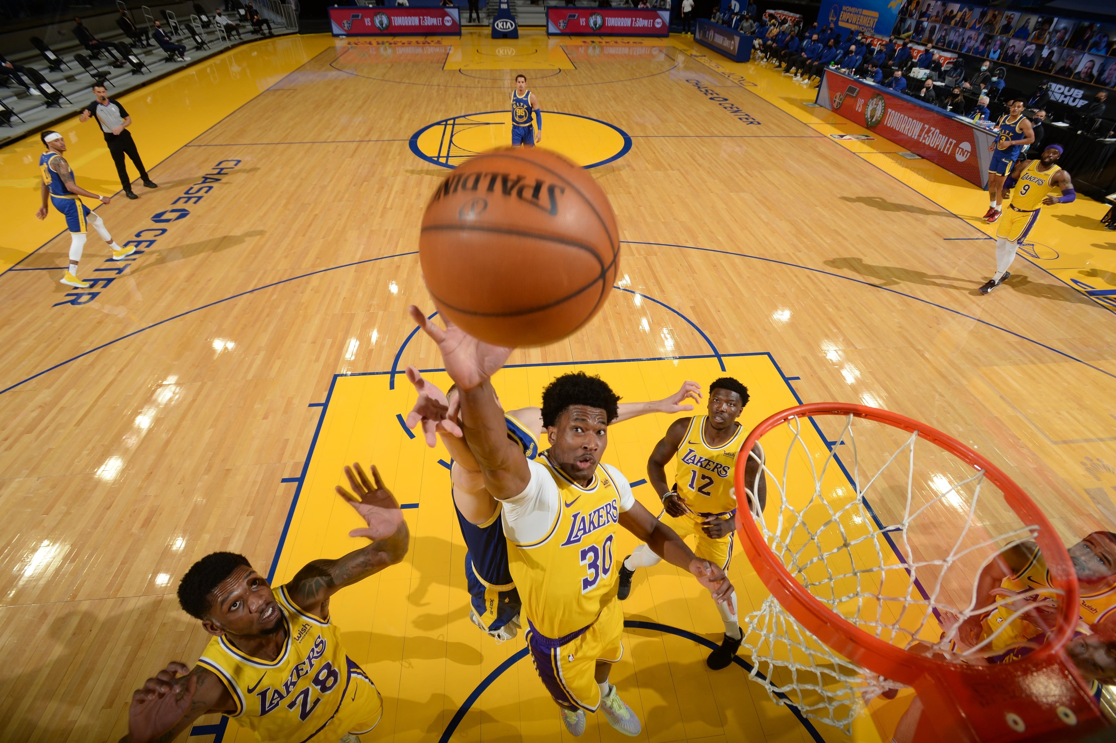 Damian Jones lands in Spain, signing a one-year deal with Real Madrid