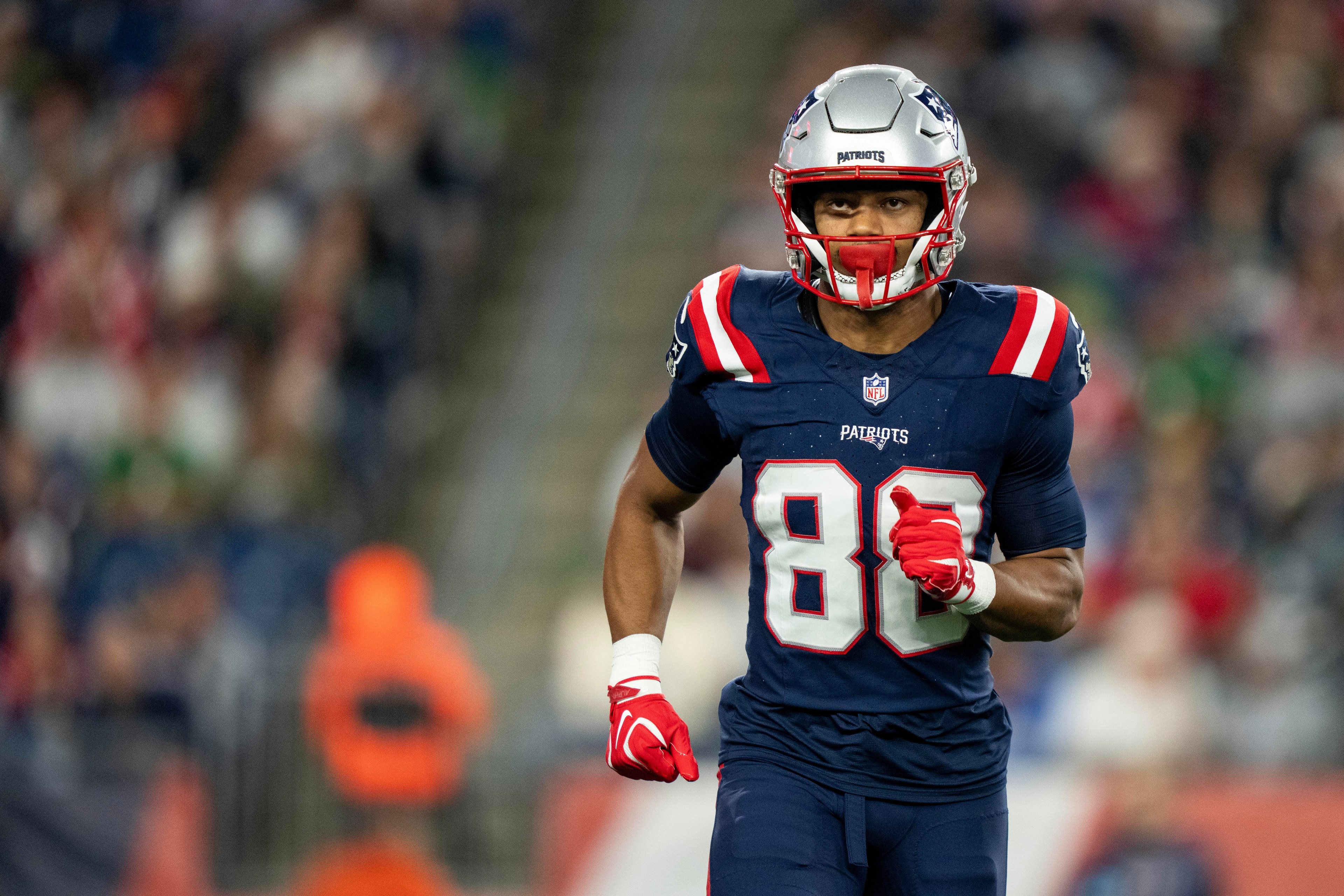 Patriots begin assembling early practice-squad group as roster work continues