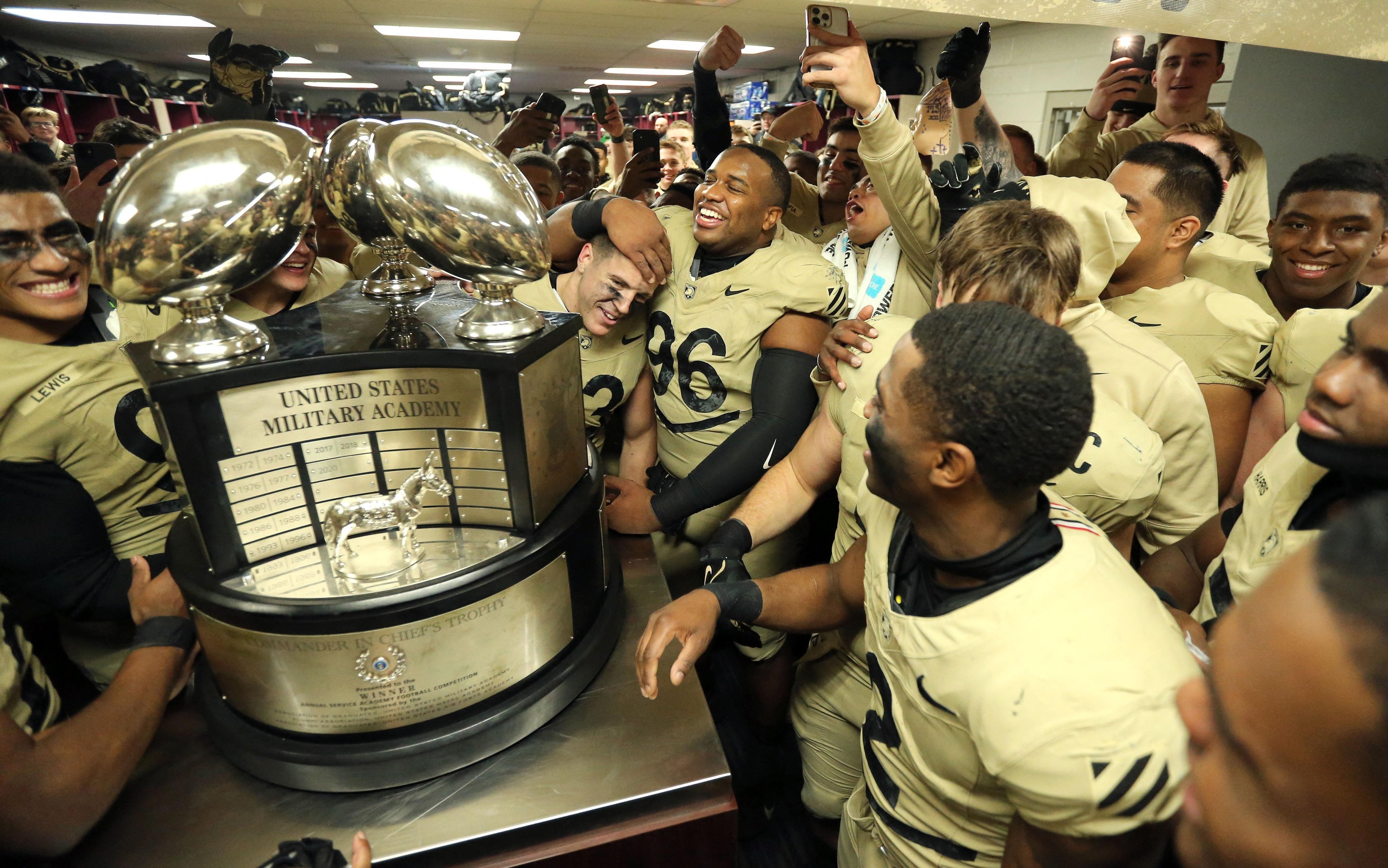Service academy football would face a steep climb to a college football national title, but the question is now unavoidable