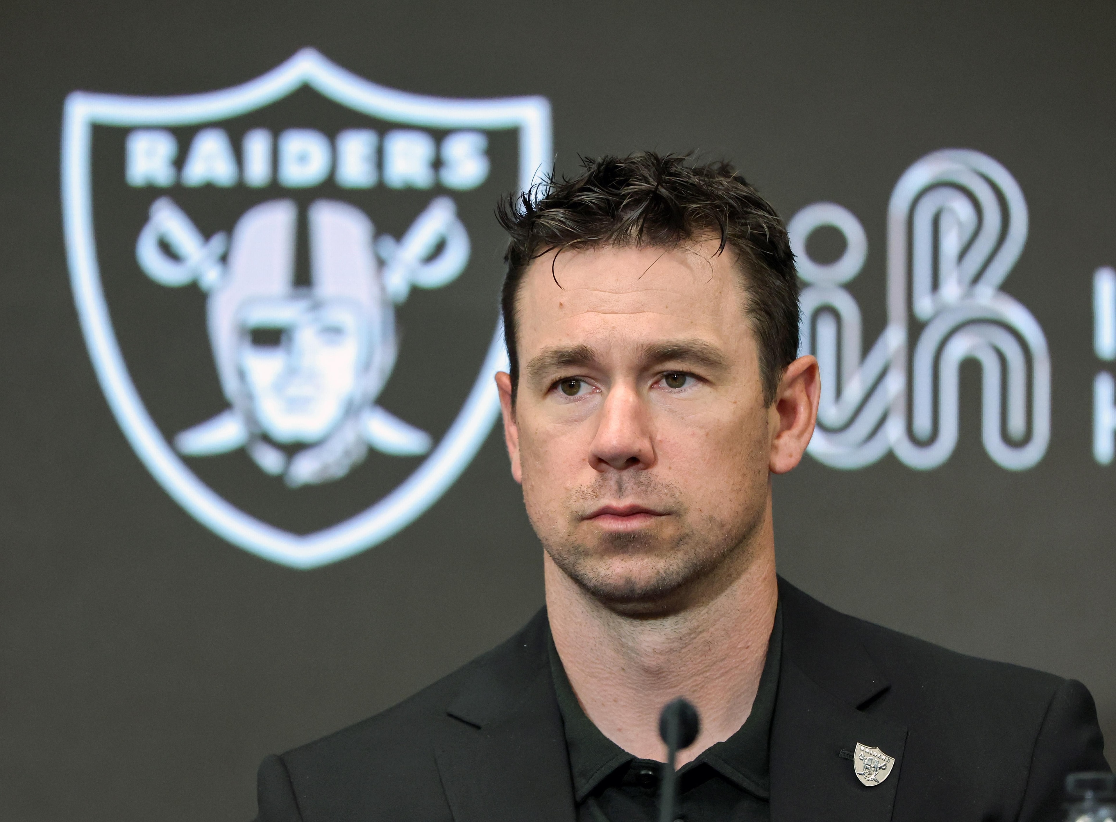 Raiders aim for a strong early rhythm in Week 1 against the Dolphins