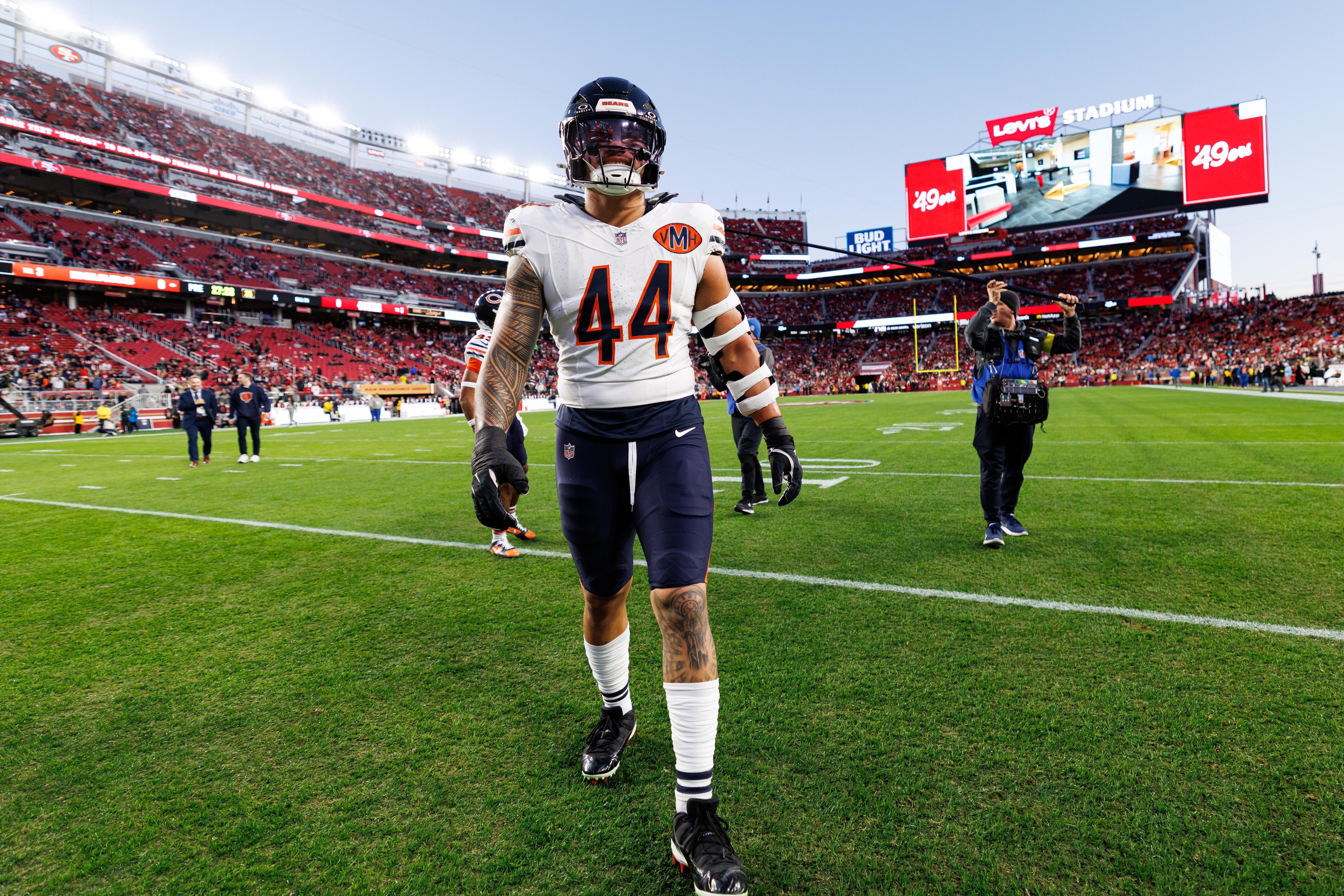 Bears activate Noah Sewell from PUP list, adding an NFL linebacker to their active depth