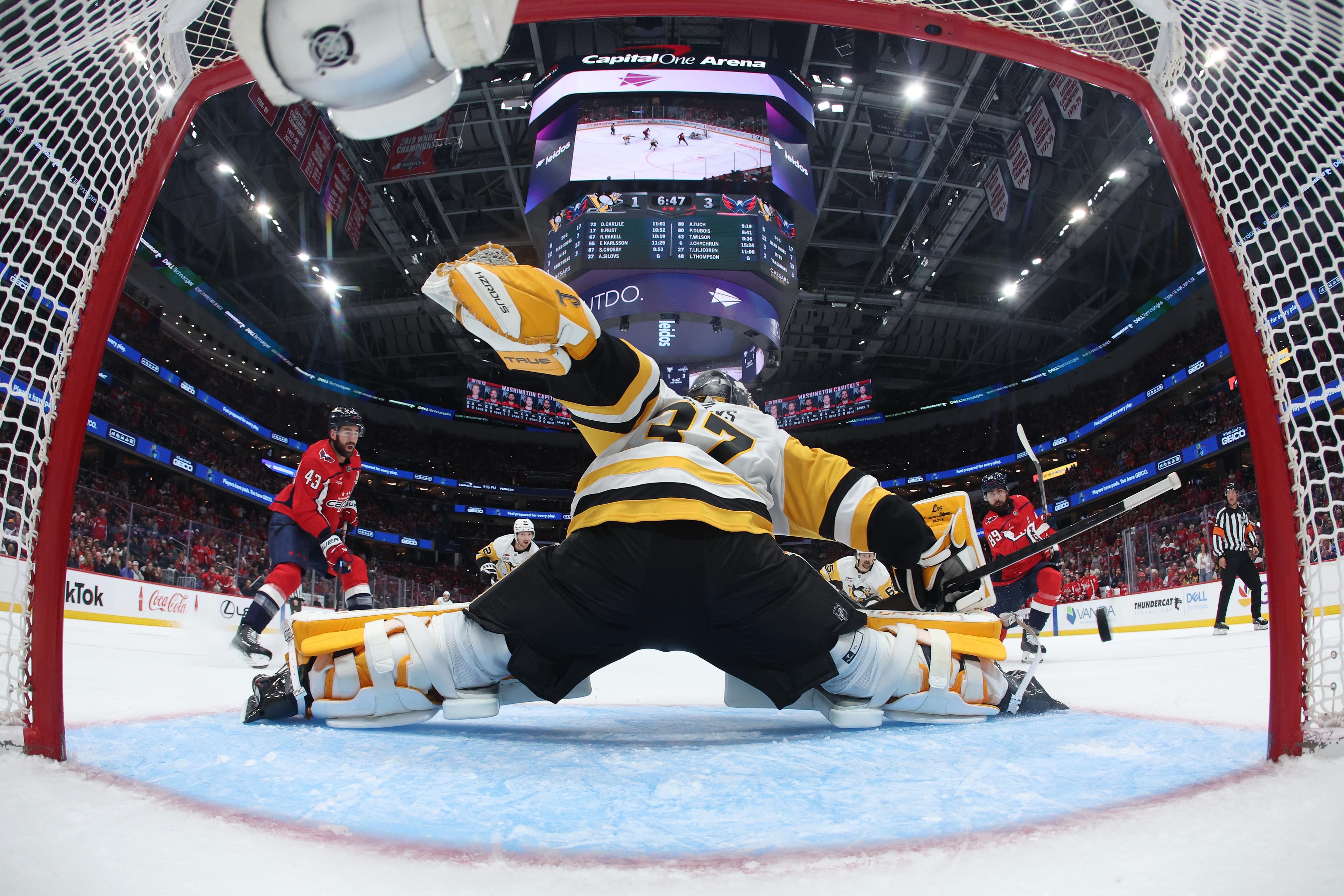 Penguins justify Hallander deal as they reshape their defense, exchanging for Oilers blue-liner Spencer Stastney