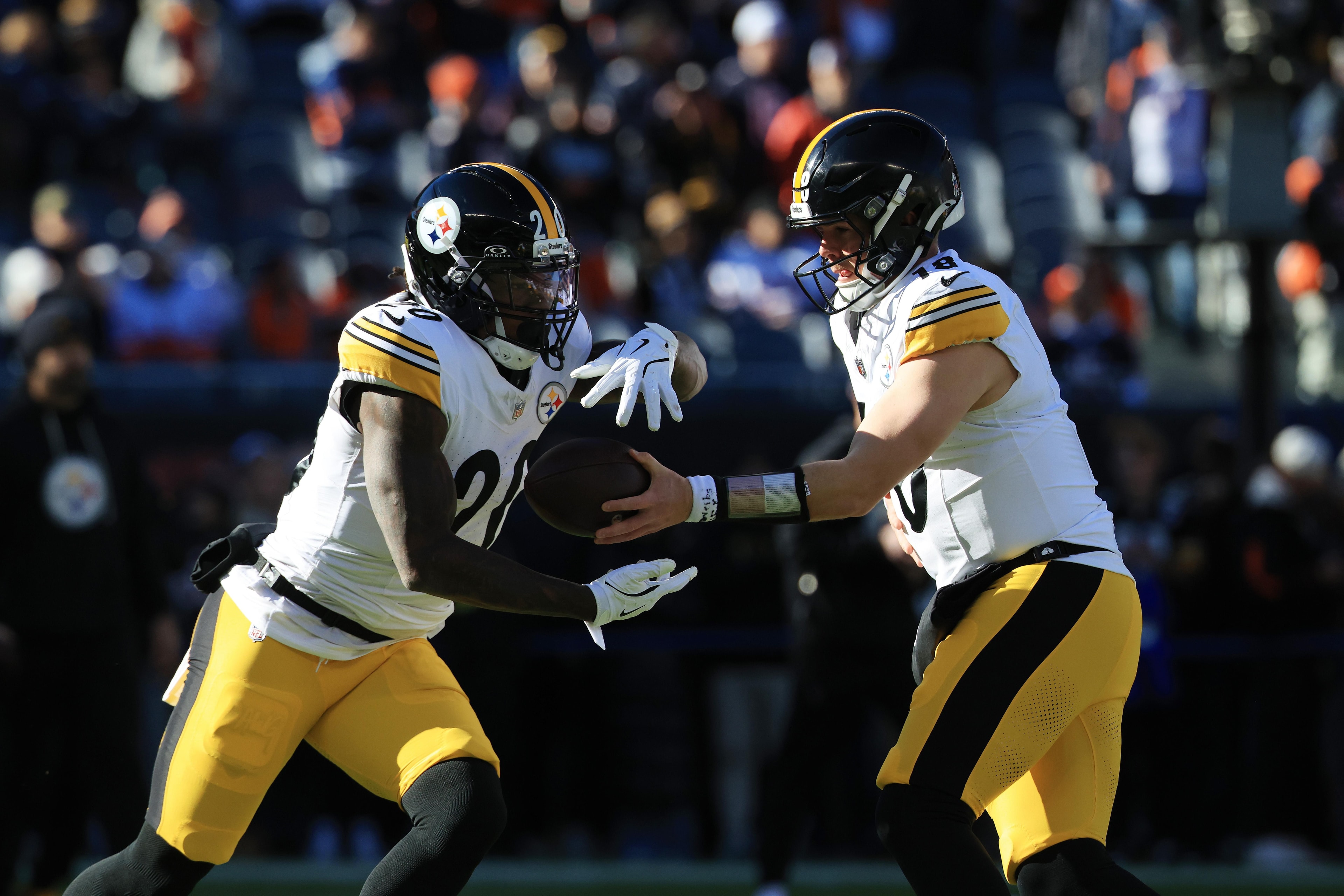 Steelers- Packers preseason opener brings football back to Pittsburgh, Week 1 gets underway Monday night