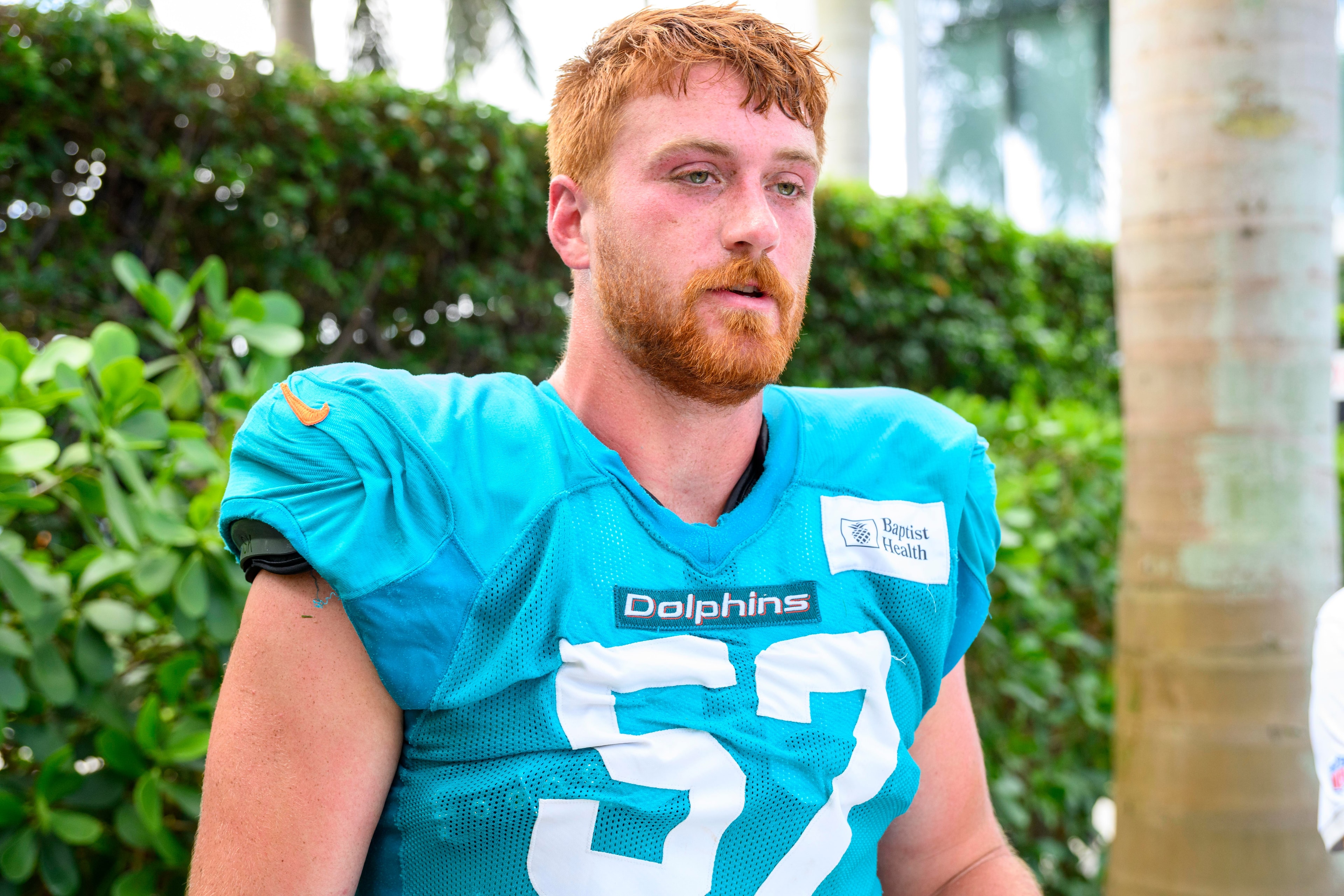 Dolphins add Ethan Bonner and Max Llewellyn to practice squad