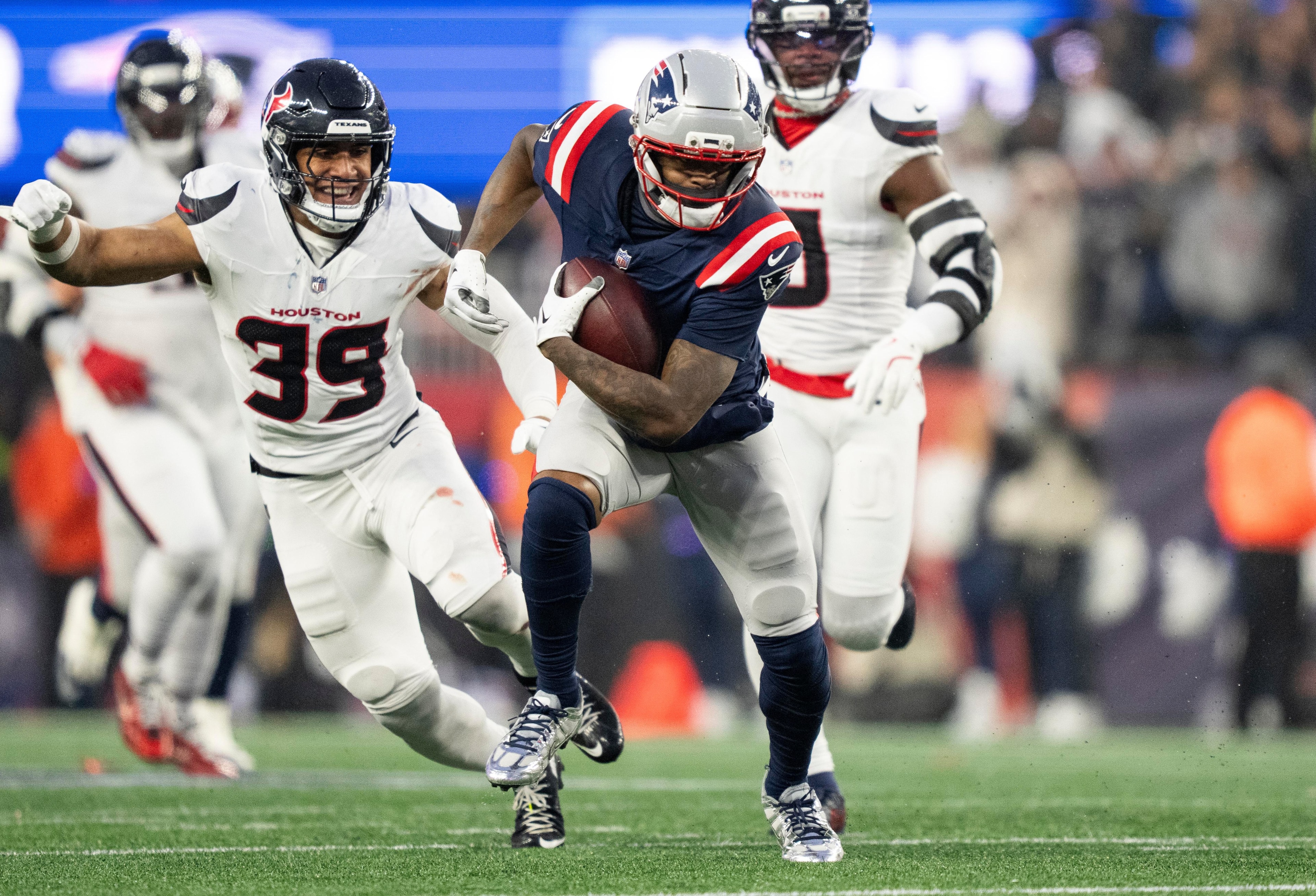 Patriots trade Kayshon Boutte to Texans for Jaylen Reed and a 2028 seventh, reshaping the receiver and secondary picture