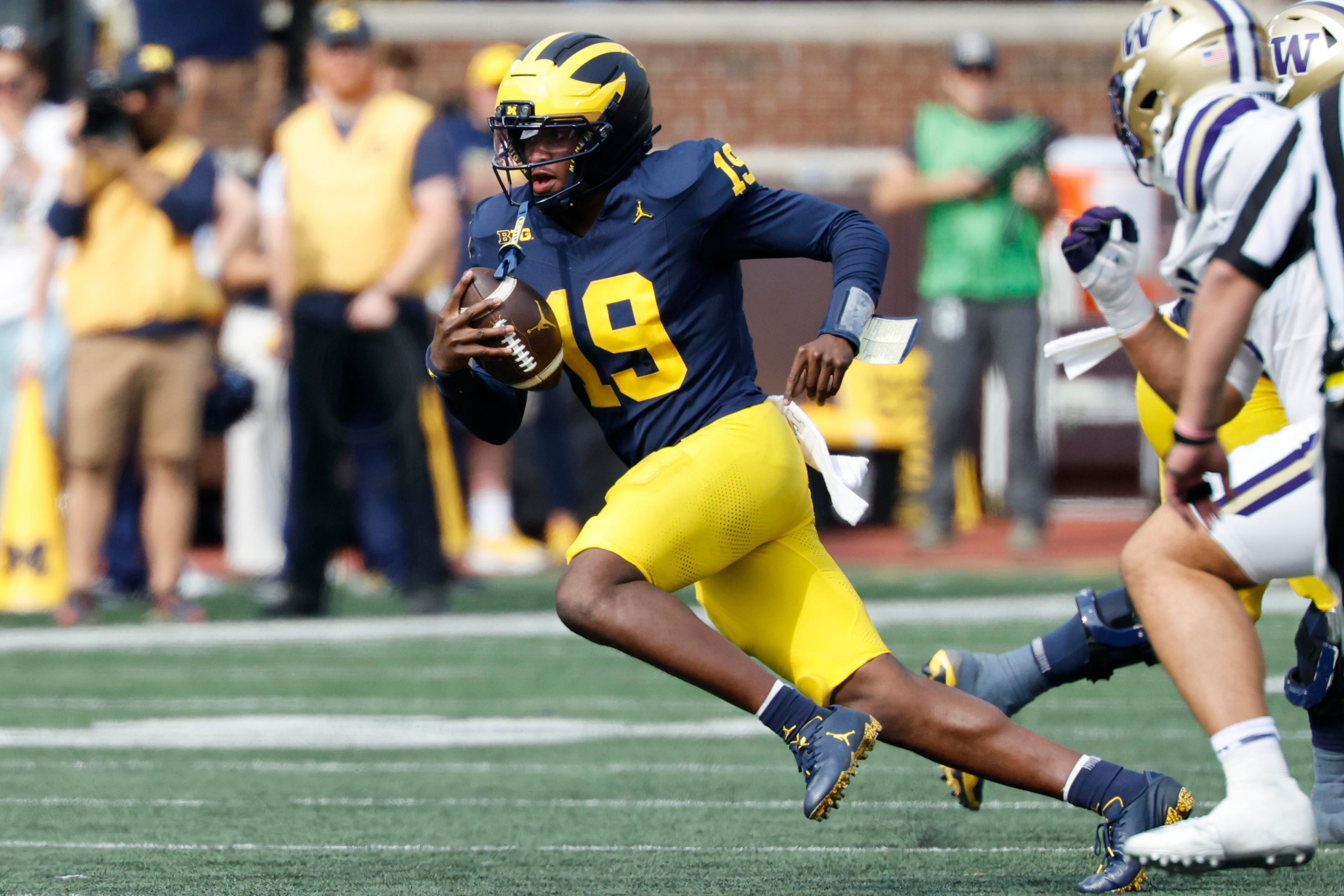 Michigan OC Jason Beck warns QB Bryce Underwood: be a runner, not “Superman”