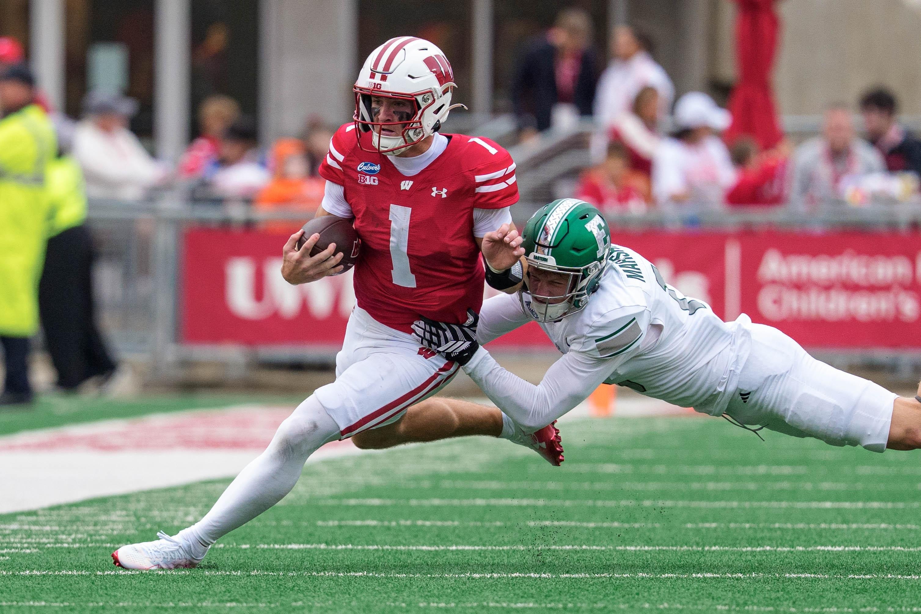 Wisconsin updates its Week 7 depth chart after the bye, prepping for No. 12 UCLA