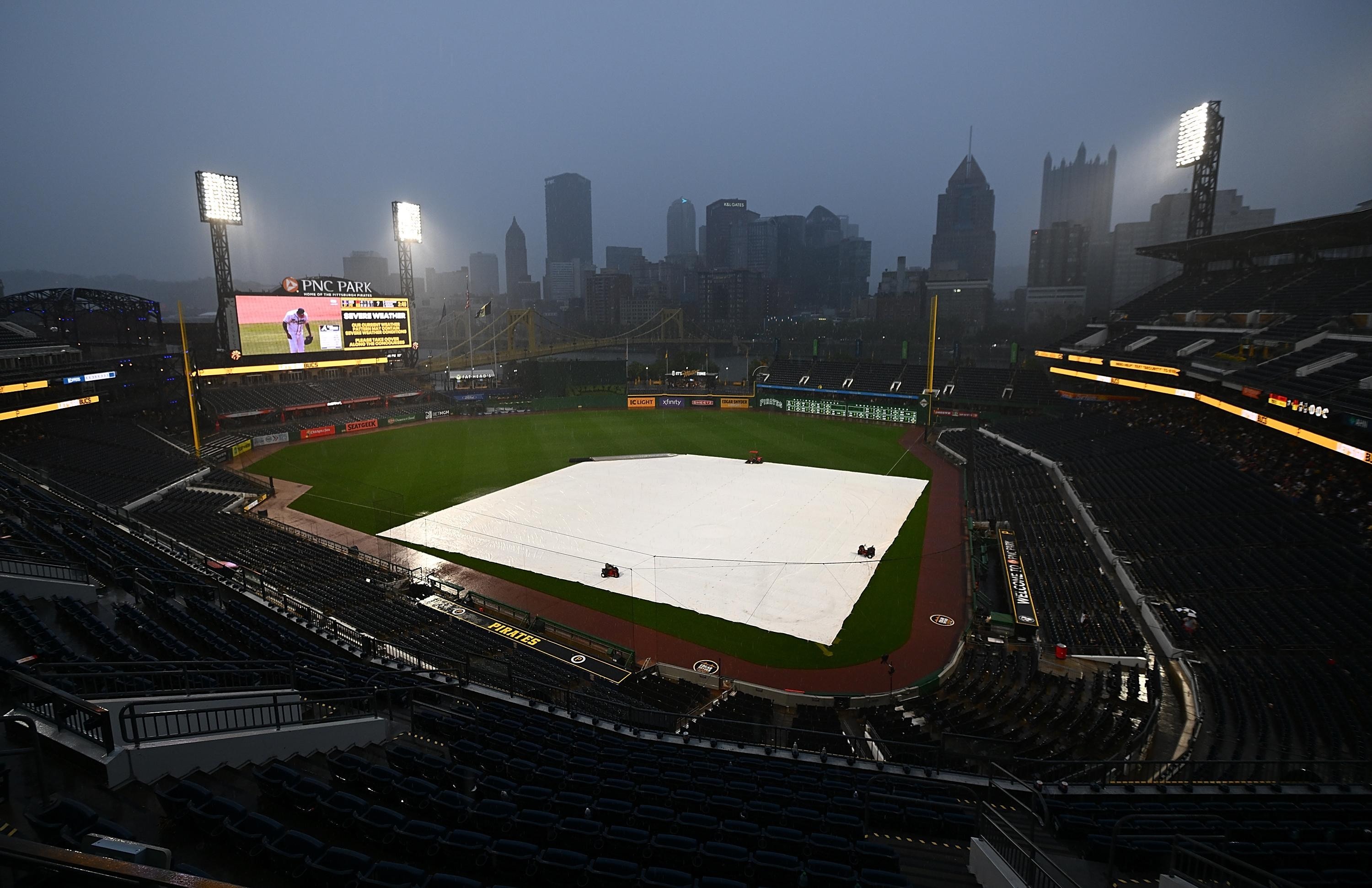 Red Sox fall in series finale vs. Pirates after lengthy weather delay