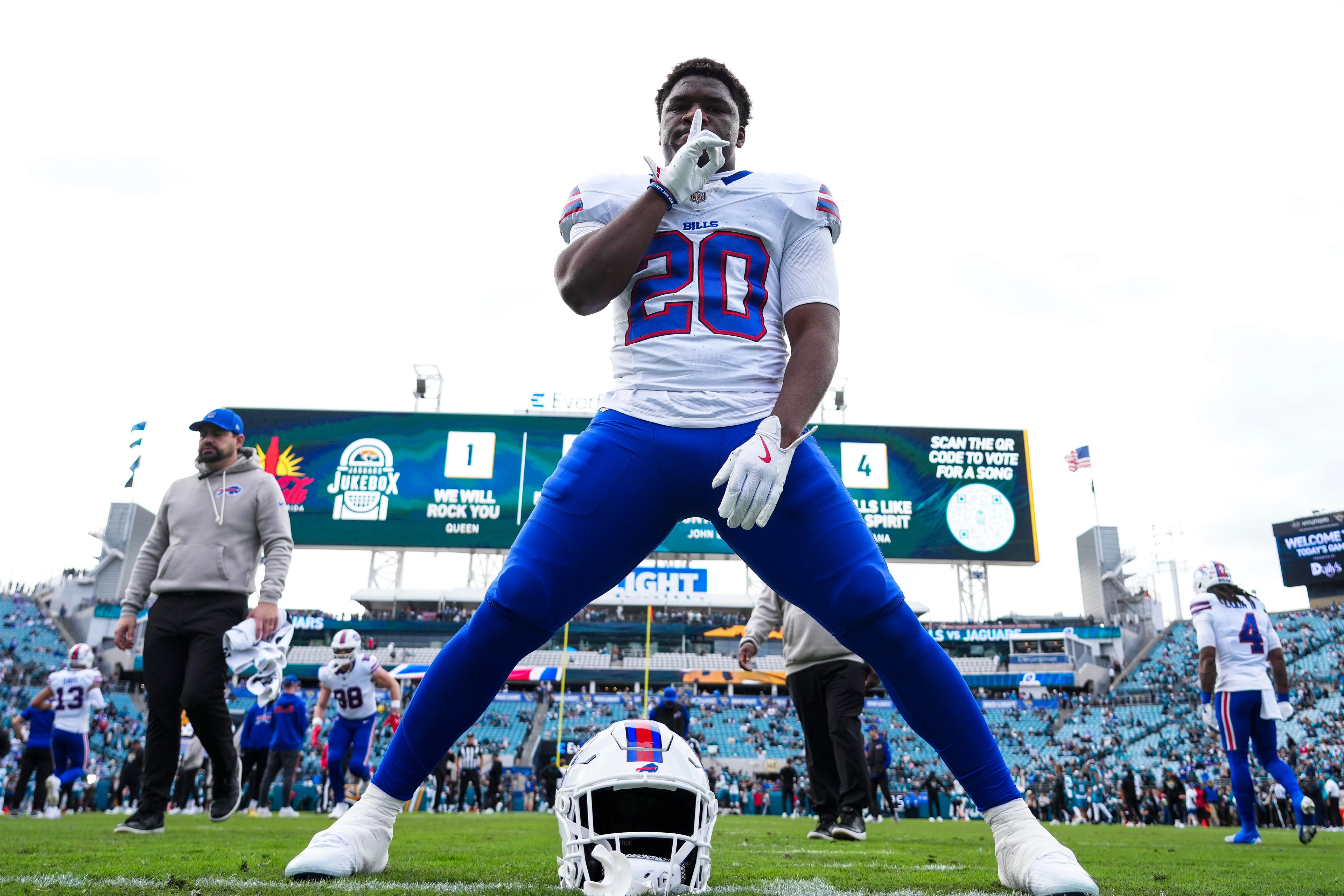 Frank Gore Jr. and Bruno Fina turn a Bills preseason touchdown into a memorable celebration