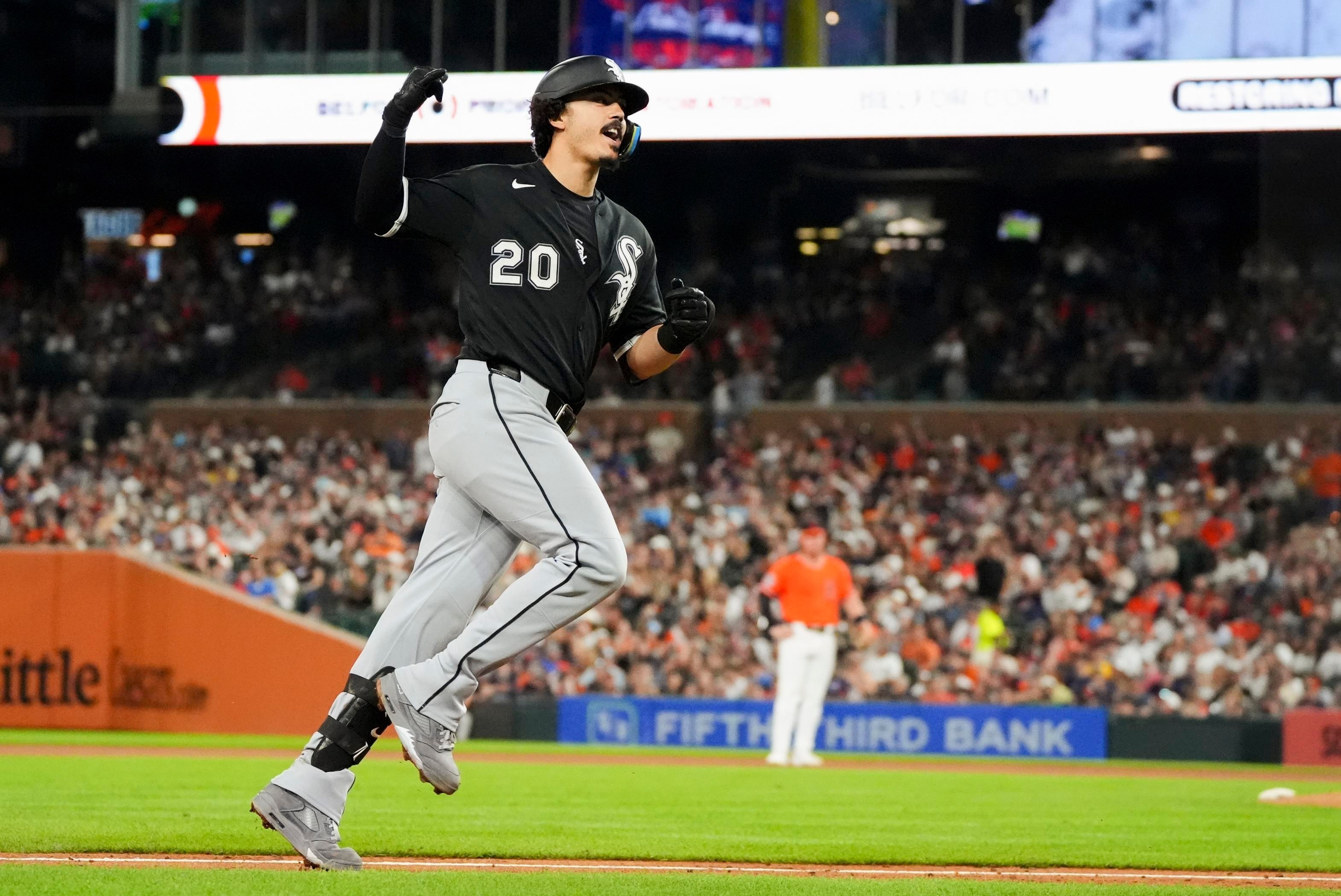 White Sox finish sweep of Tigers with 7-5 win, big swings carry the day