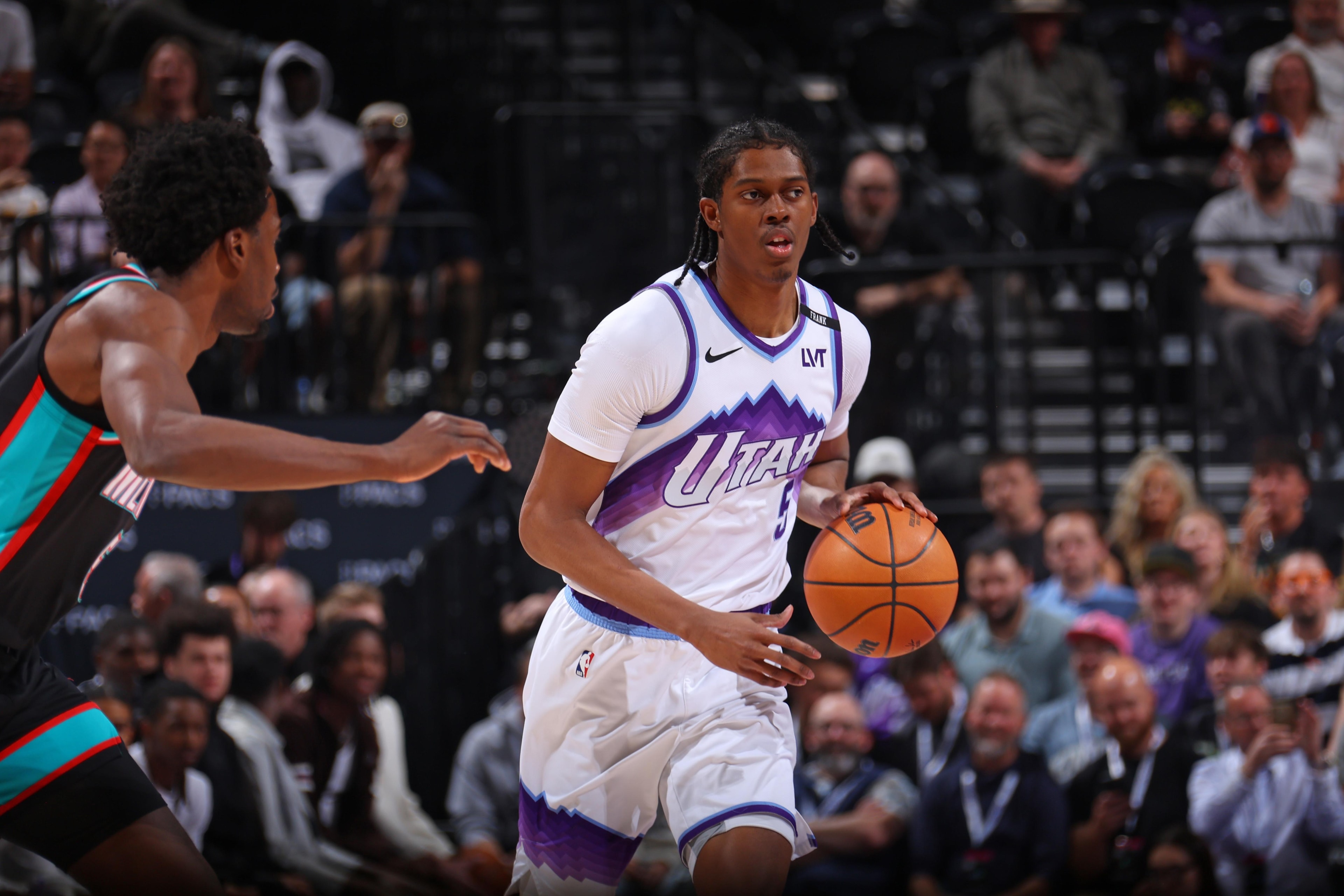 Jazz and Timberwolves complete trade sending Williams and Konchar to Minnesota, report says