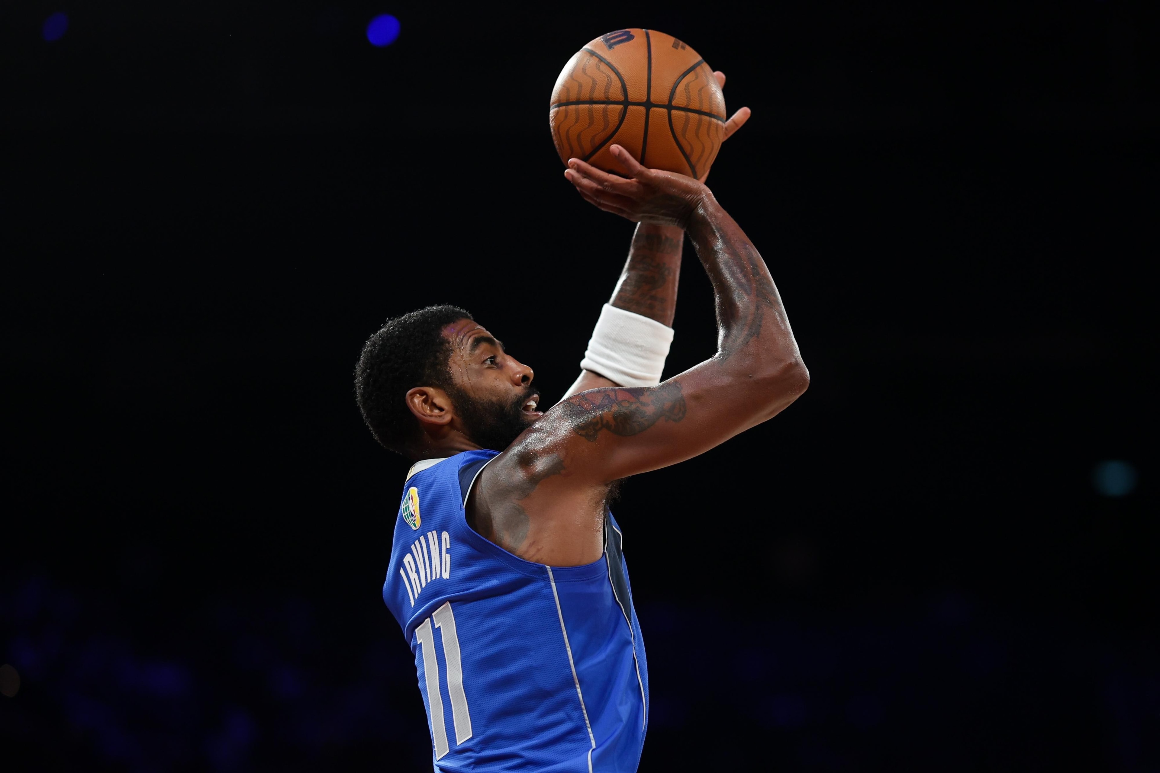 Kyrie Irving returns to official play as Mavericks close Macau preseason with Cooper Flagg