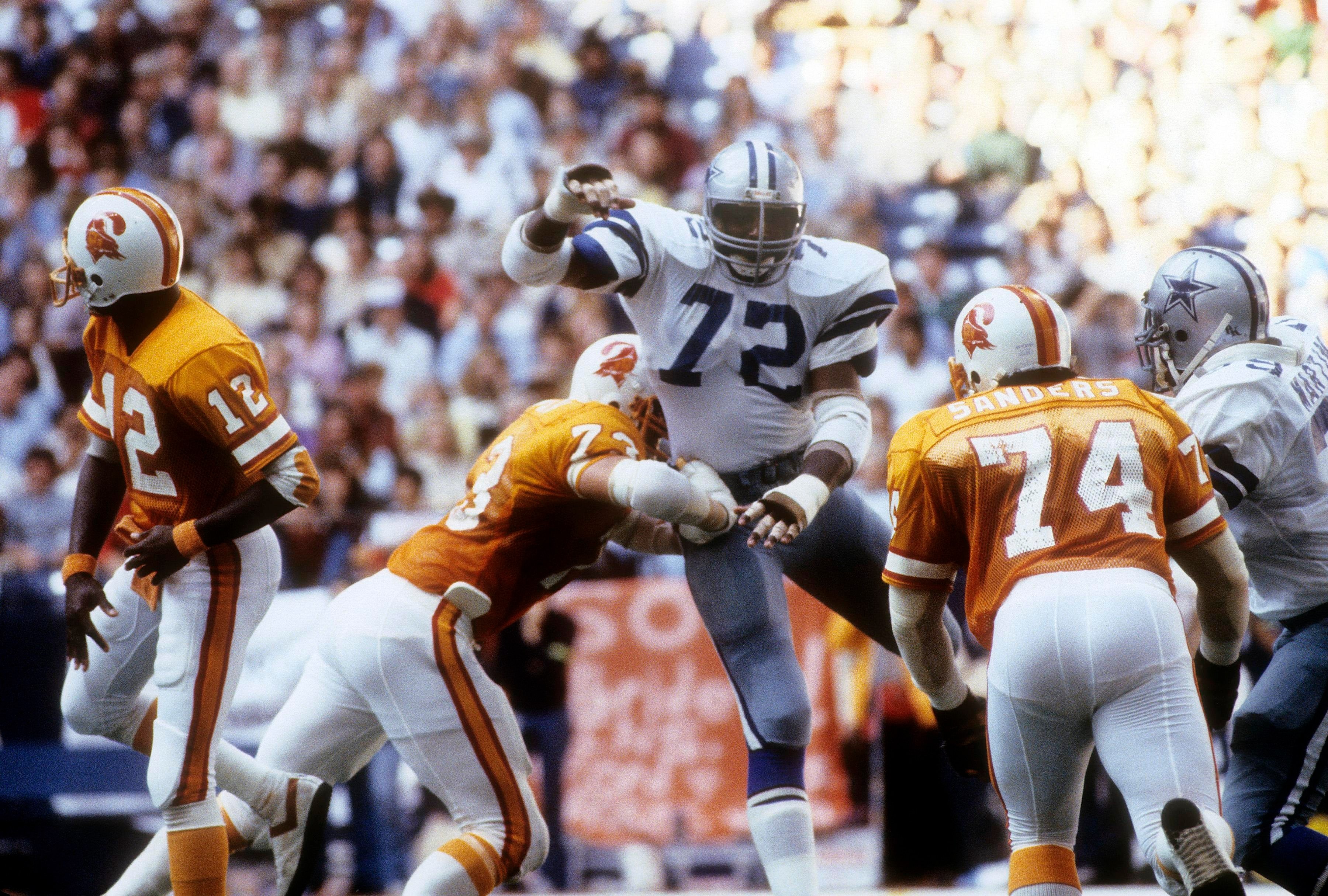 Buccaneers at Cowboys Thursday Night Football: Yahoo Sports hosts an open thread for live game discussion