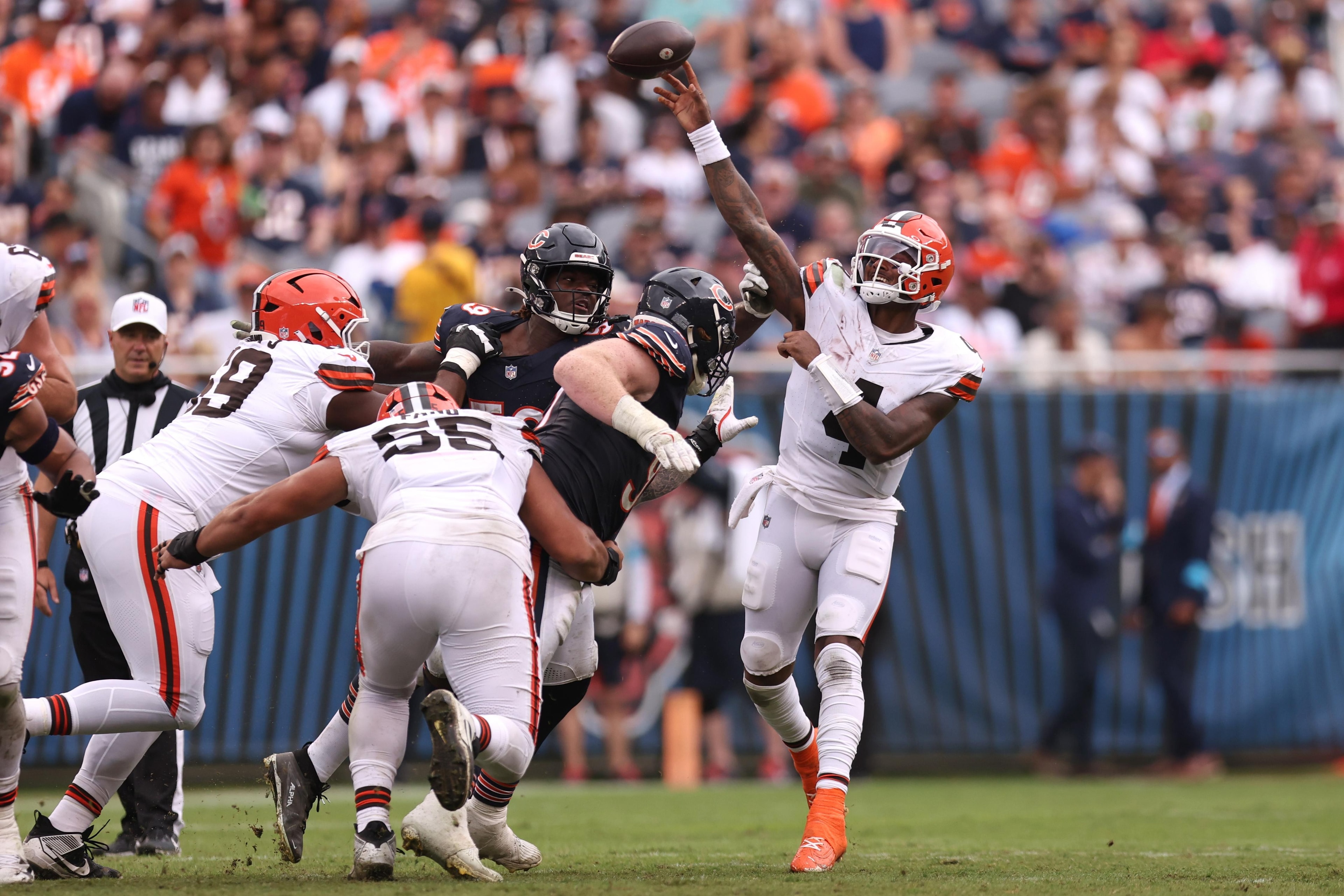 Cleveland Browns open preseason with quarterback struggles and early injury concerns
