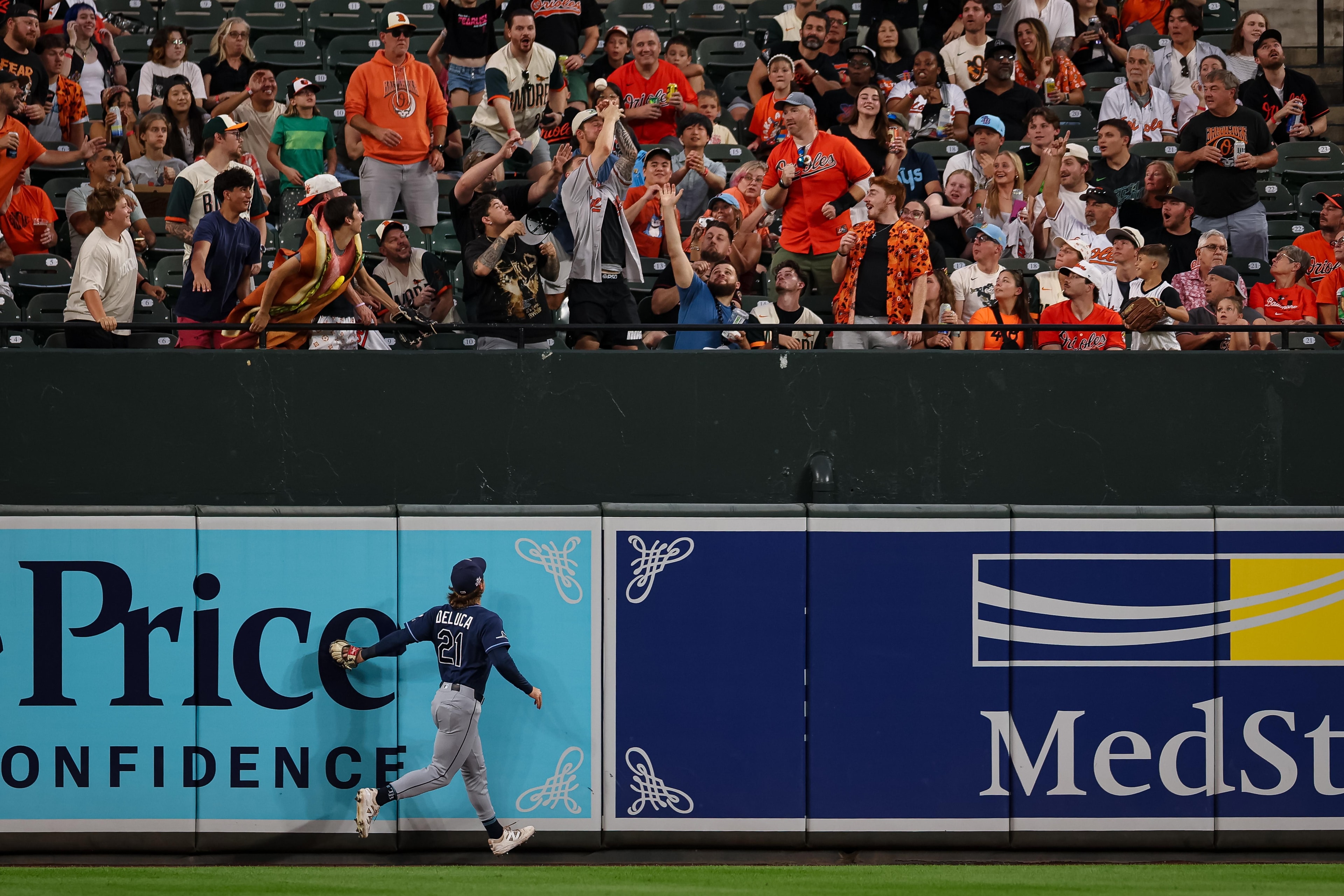 Orioles’ late-rally rhythm continues, while Yankees’ chances slip again in AL East skirmish