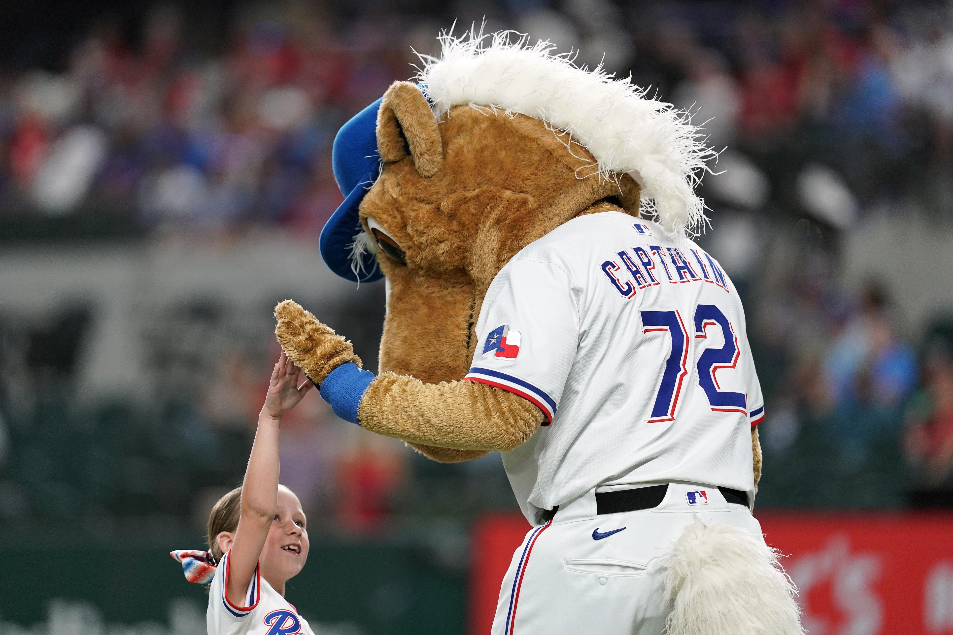 Diamondbacks-Cubs Sign-Stealing Accusation Boils Over Into Sideline Confrontation, With Jeff Banister Involved