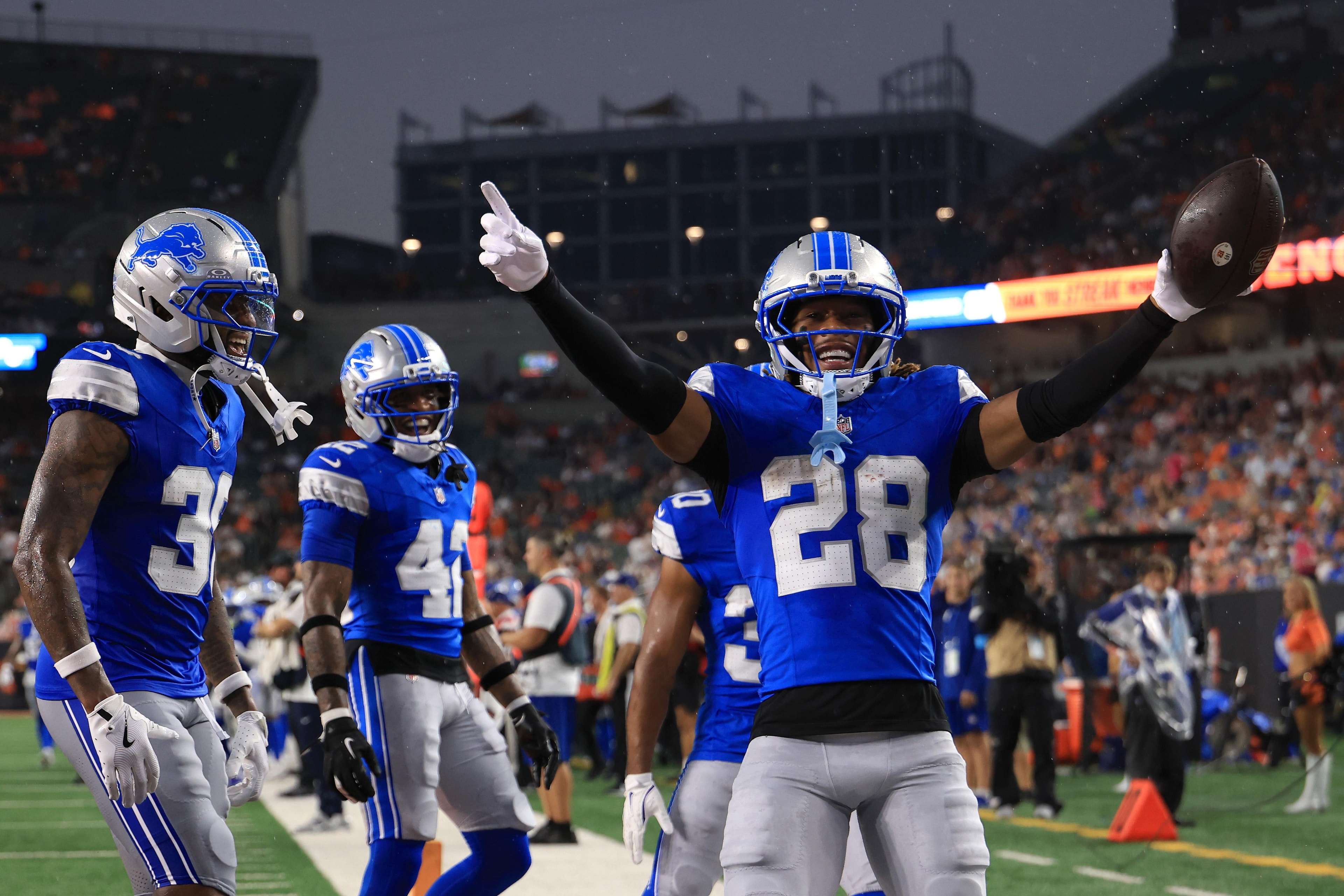 Detroit Lions open preseason with test against Bengals, but wet conditions blur the read on the box score