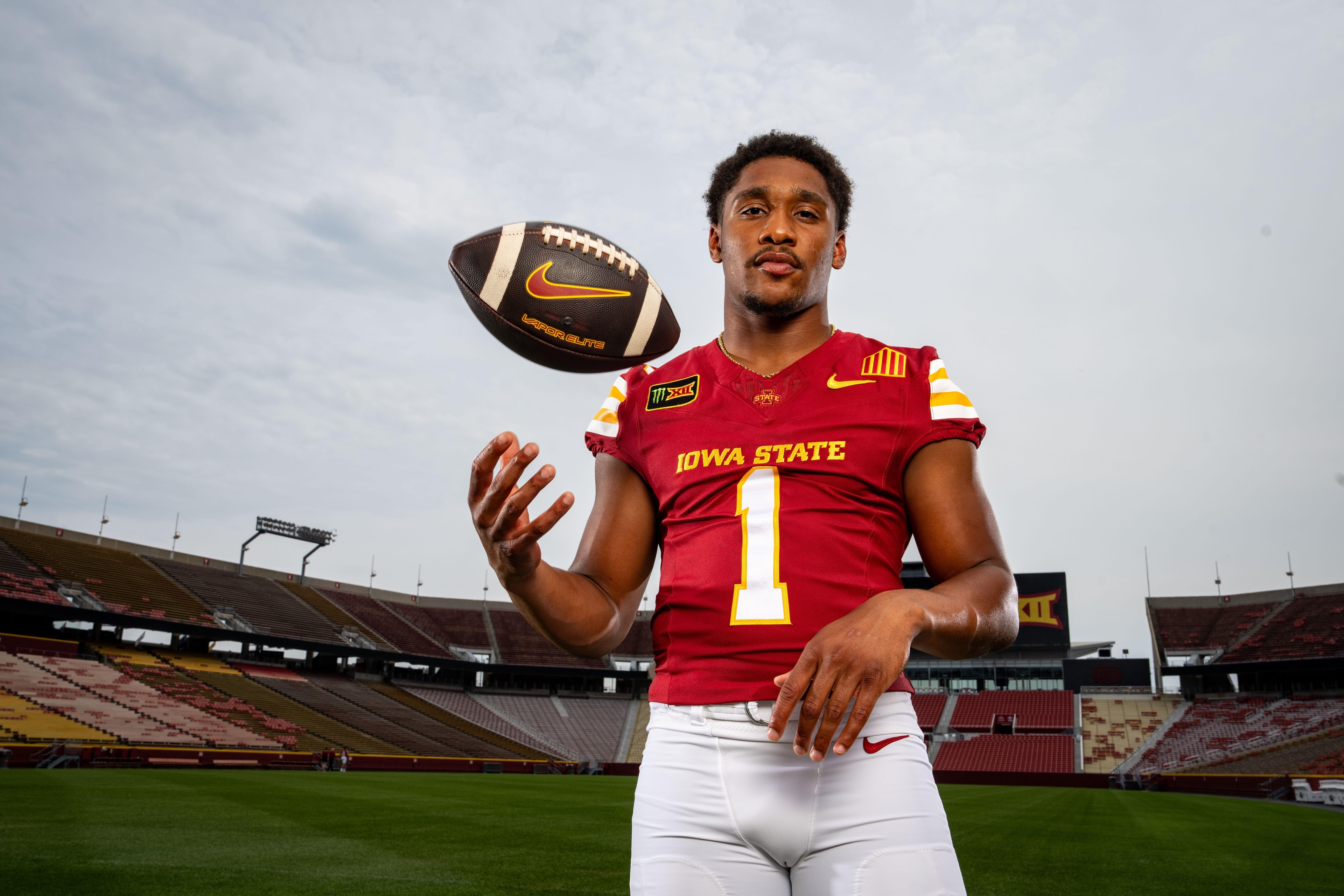 Iowa State football posts first official depth chart for 2026 opener, elevating Jaylen Raynor at quarterback