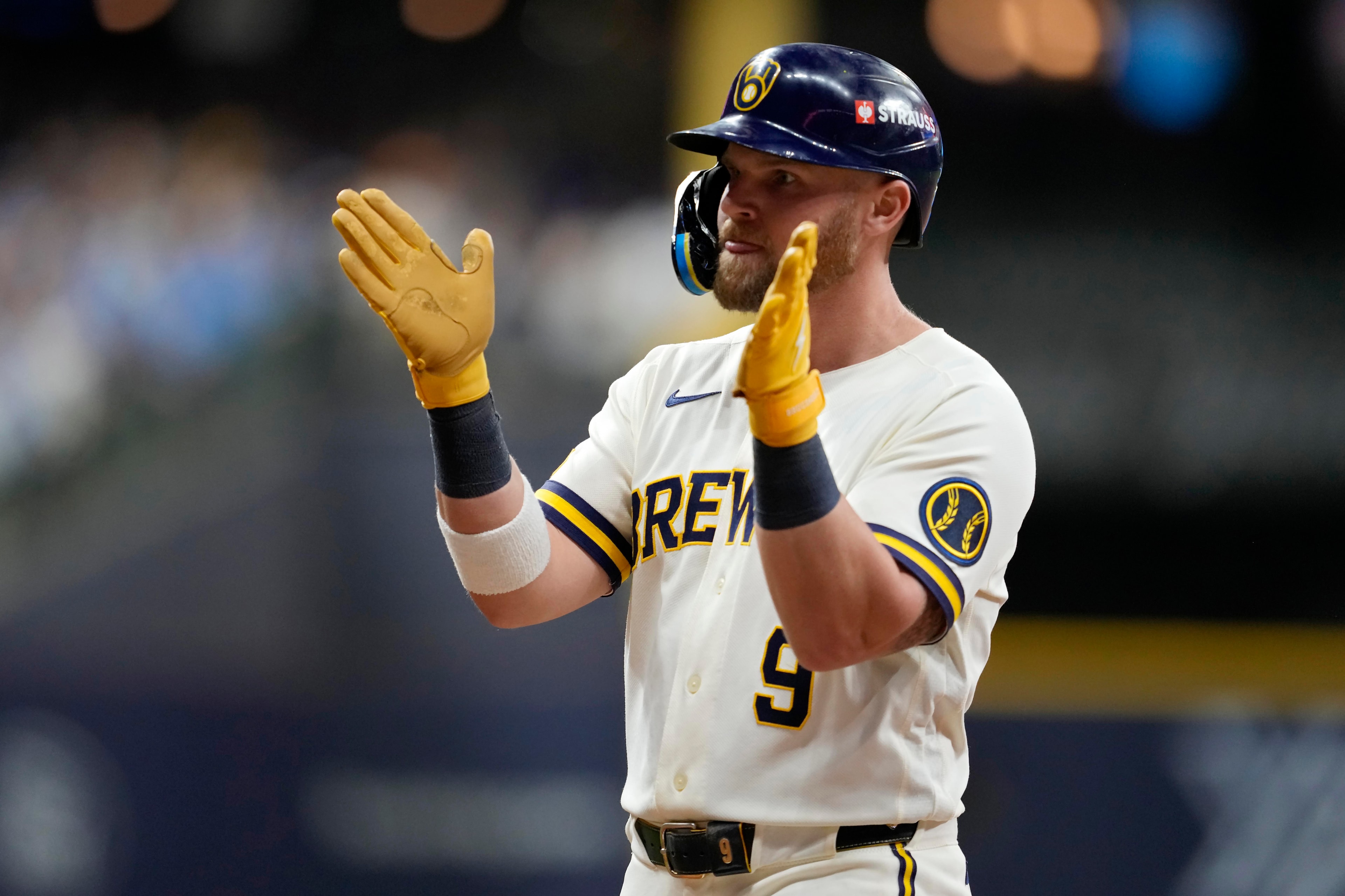 Bauers’ at-bat vs. Yamamoto becomes a study in postseason hitting for the Dodgers