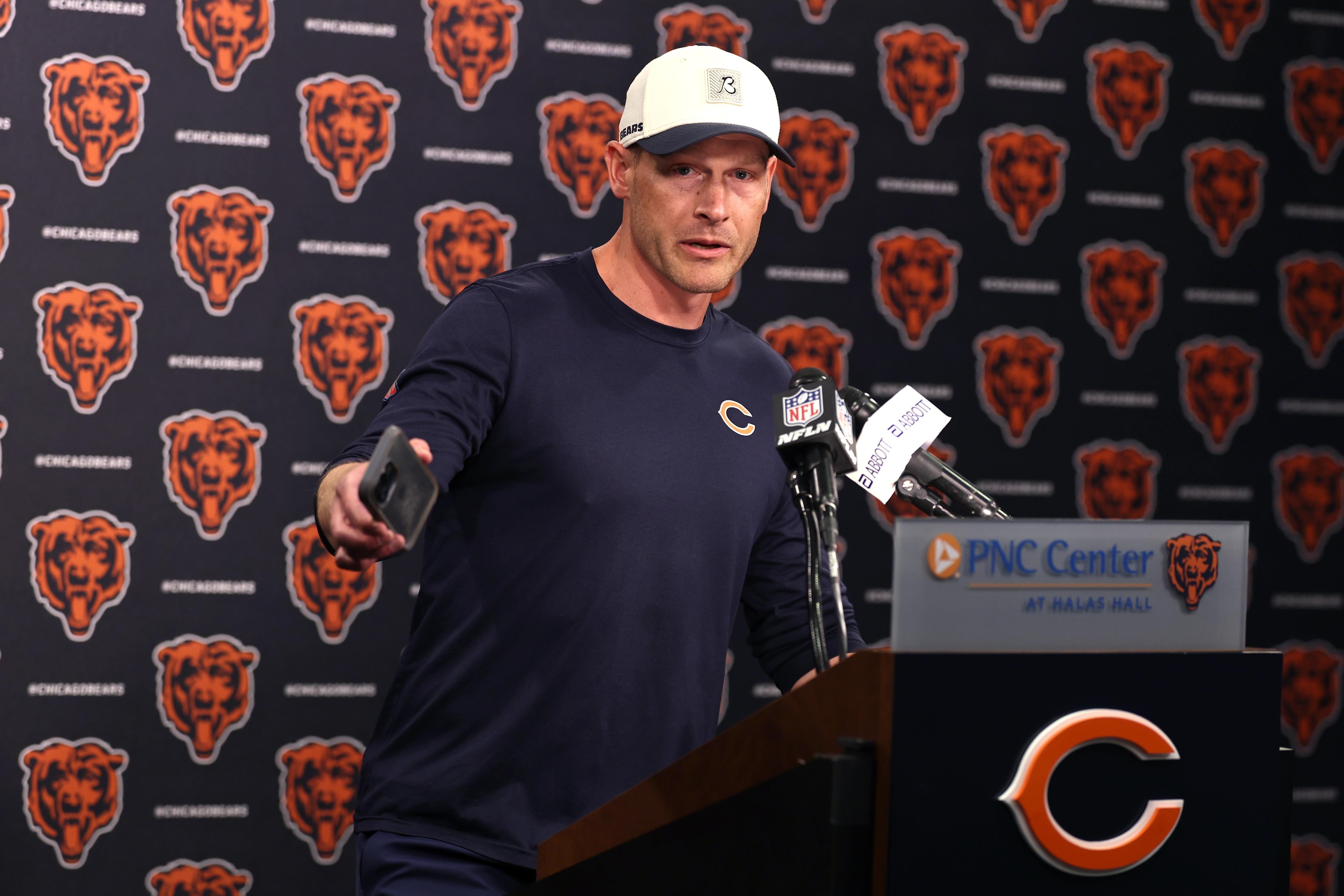 Ben Johnson Tells Bears Fans 2026 Is a “New Chapter” After Final Open Training Camp Practice