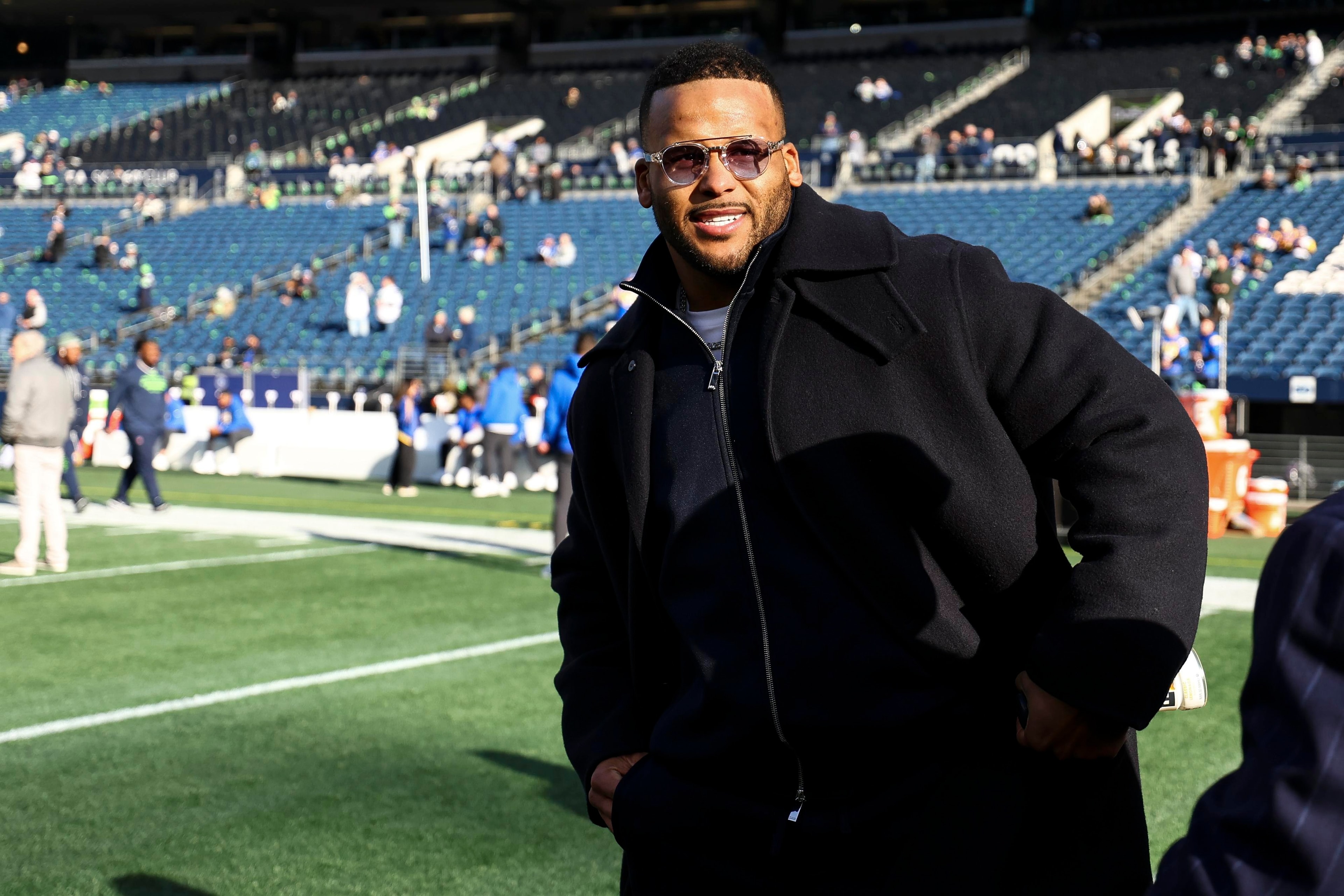 Aaron Donald’s return to the Rams brings a different kind of problem for opposing offenses, Yahoo Sports writes
